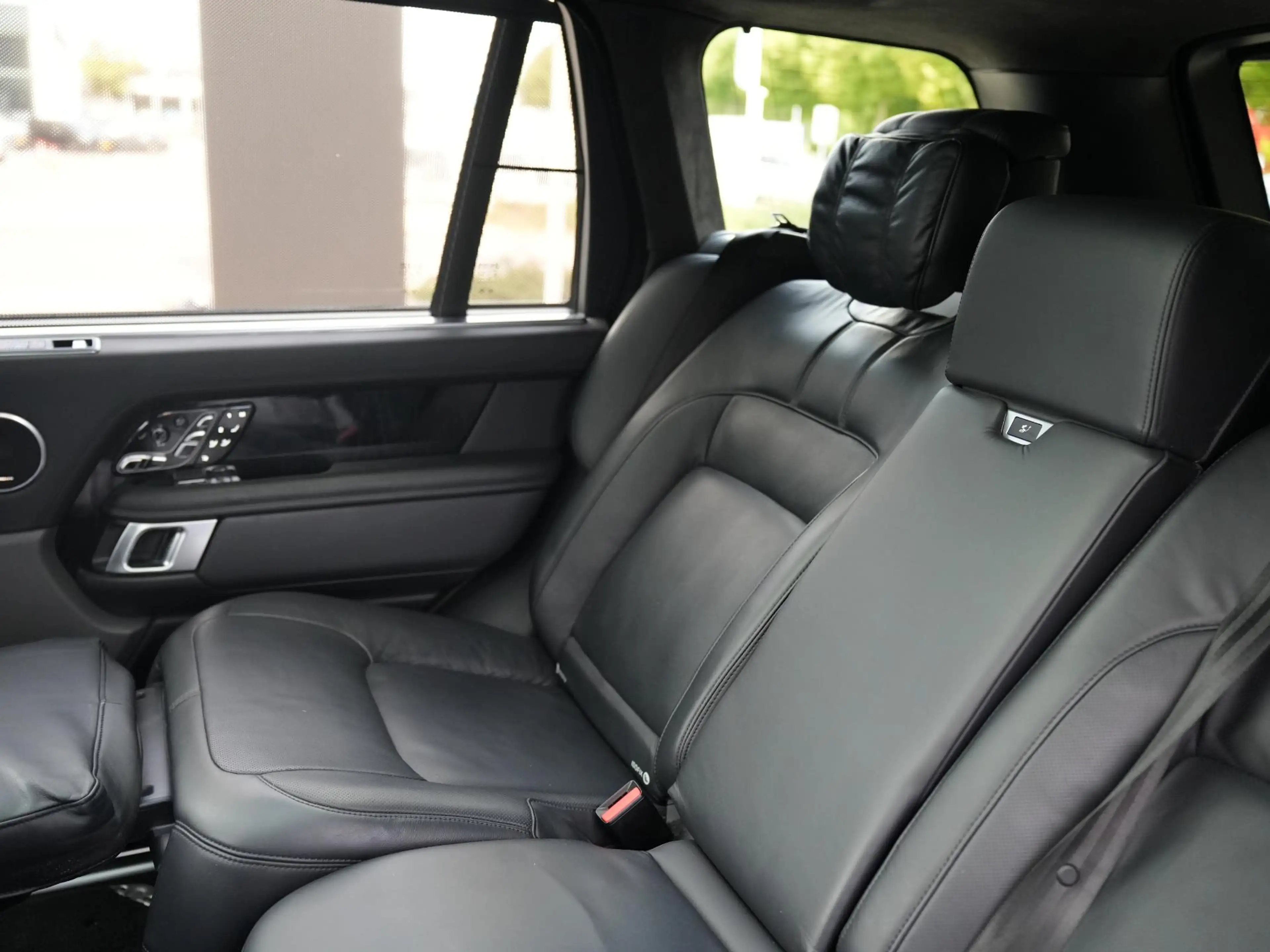 Land Rover Range Rover 5.0 V8 SC LWB Autobiography — photo 16