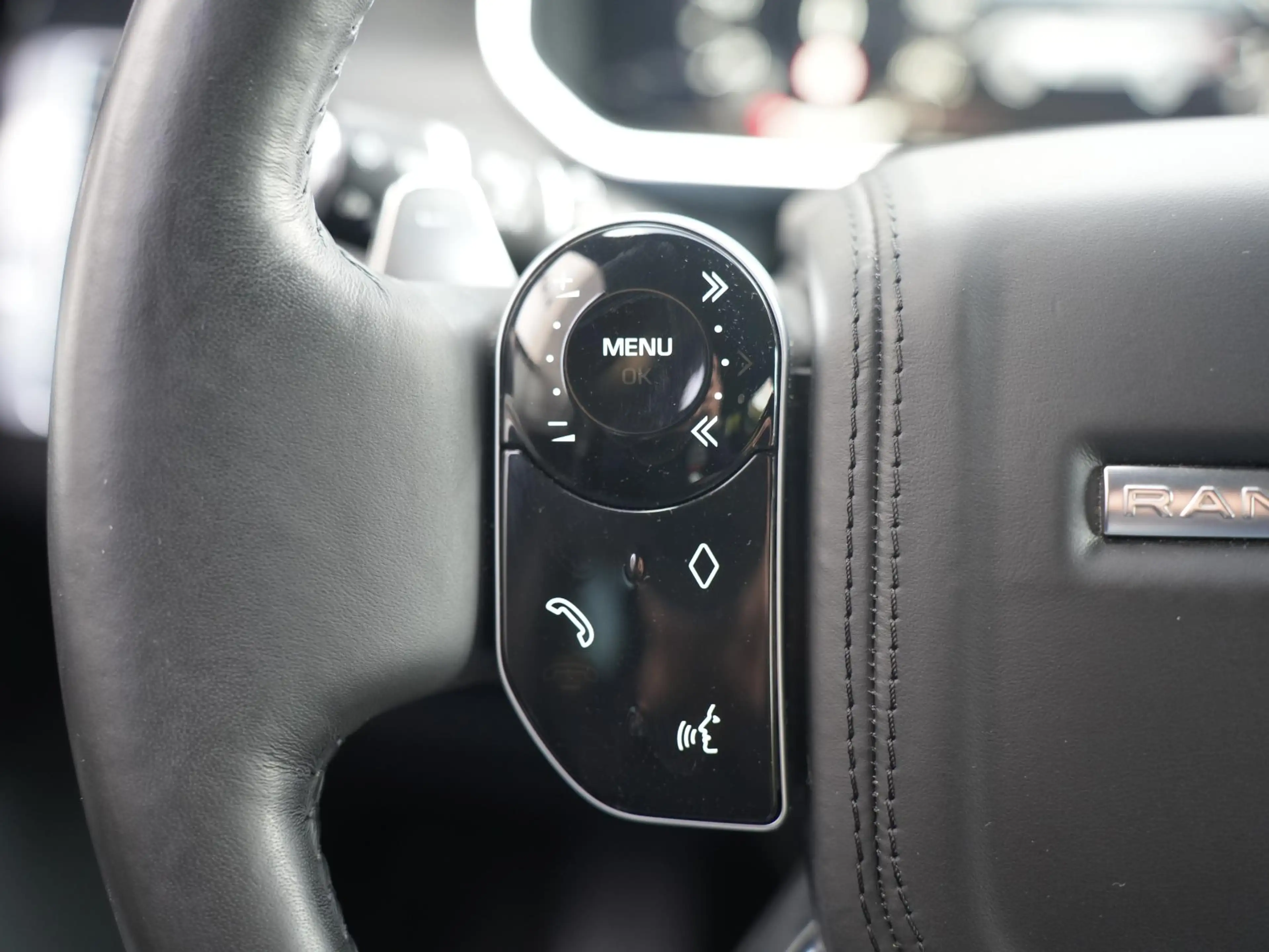 Land Rover Range Rover 5.0 V8 SC LWB Autobiography — photo 36