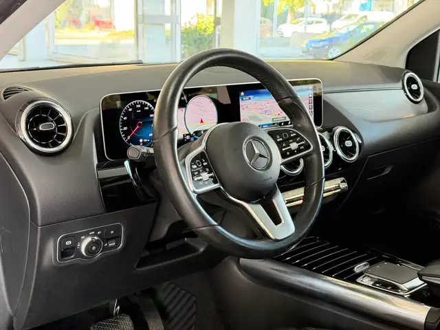 Mercedes-Benz B-Class view 15