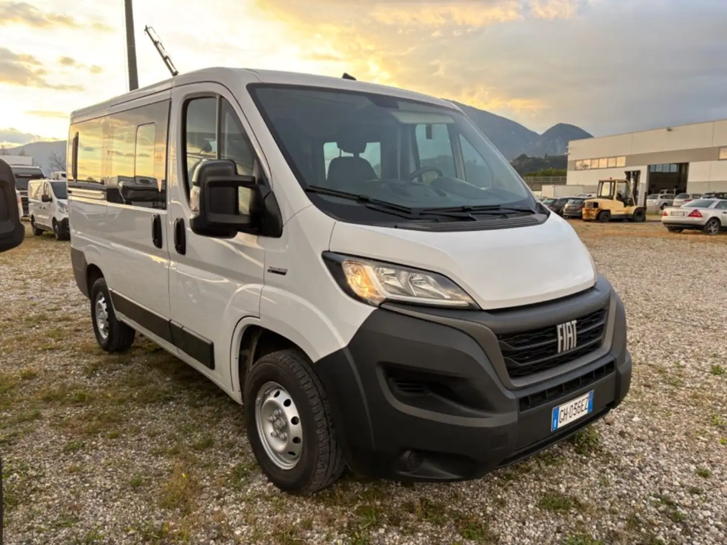 Fiat Ducato 30 2.2 Mjt 140CV PC-TN Panorama Blanco - 2