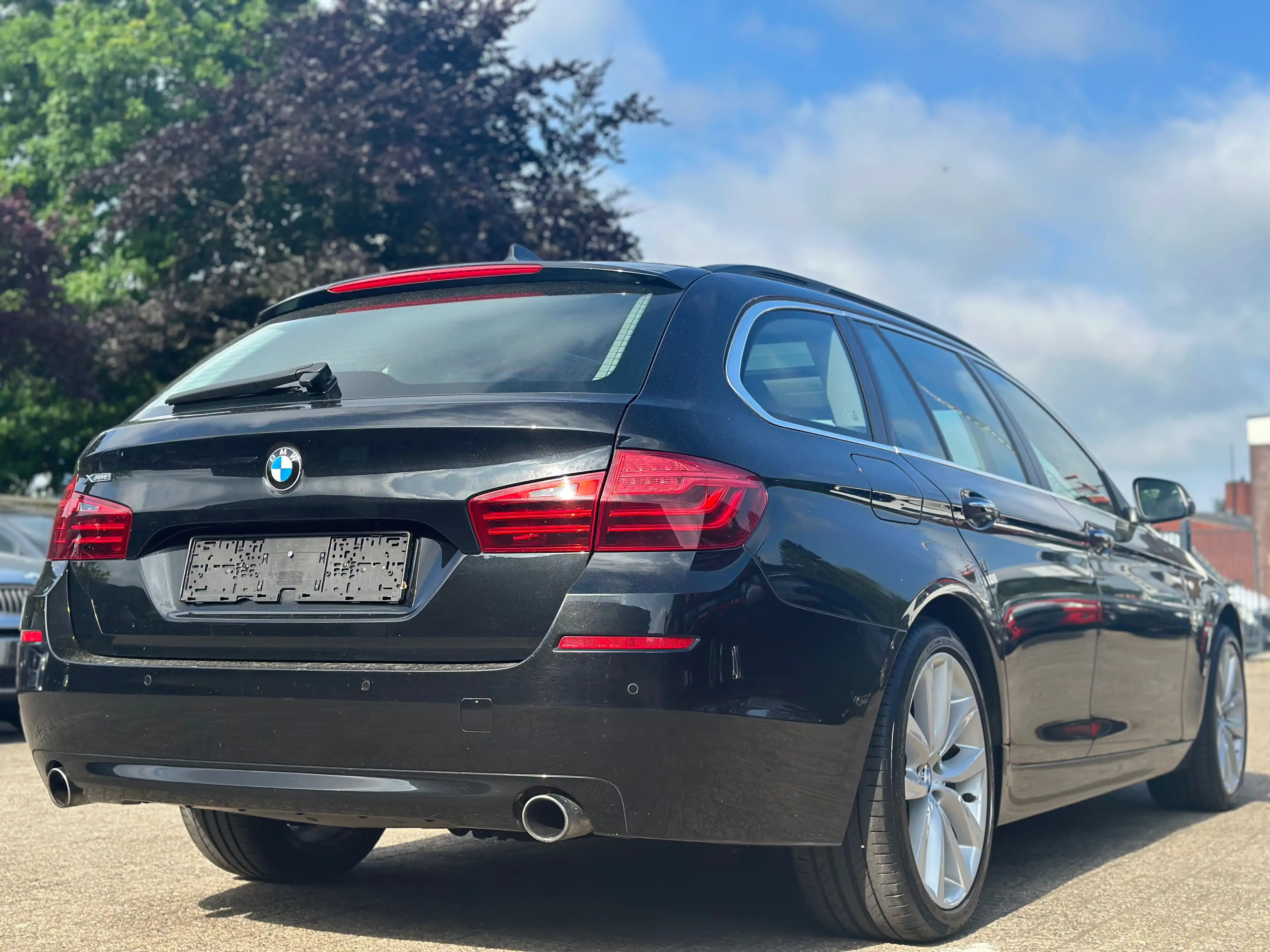 BMW 535 535d xDrive Touring Aut. — photo 3