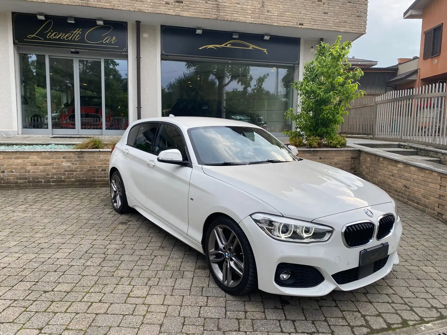 BMW 118 118d Msport 5p auto Wit - 1