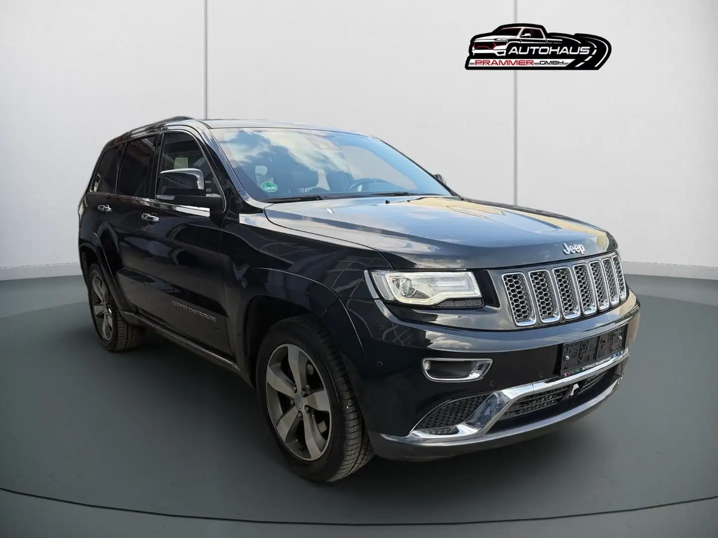 Jeep Grand Cherokee 3.0 CRD Summit Schwarz - 2