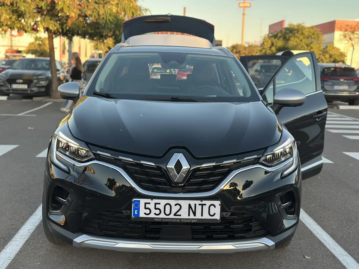 Renault Captur E-TECH Híbrido Enchufable SL 117kW - 2