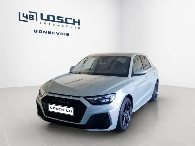 Audi A1 view 3