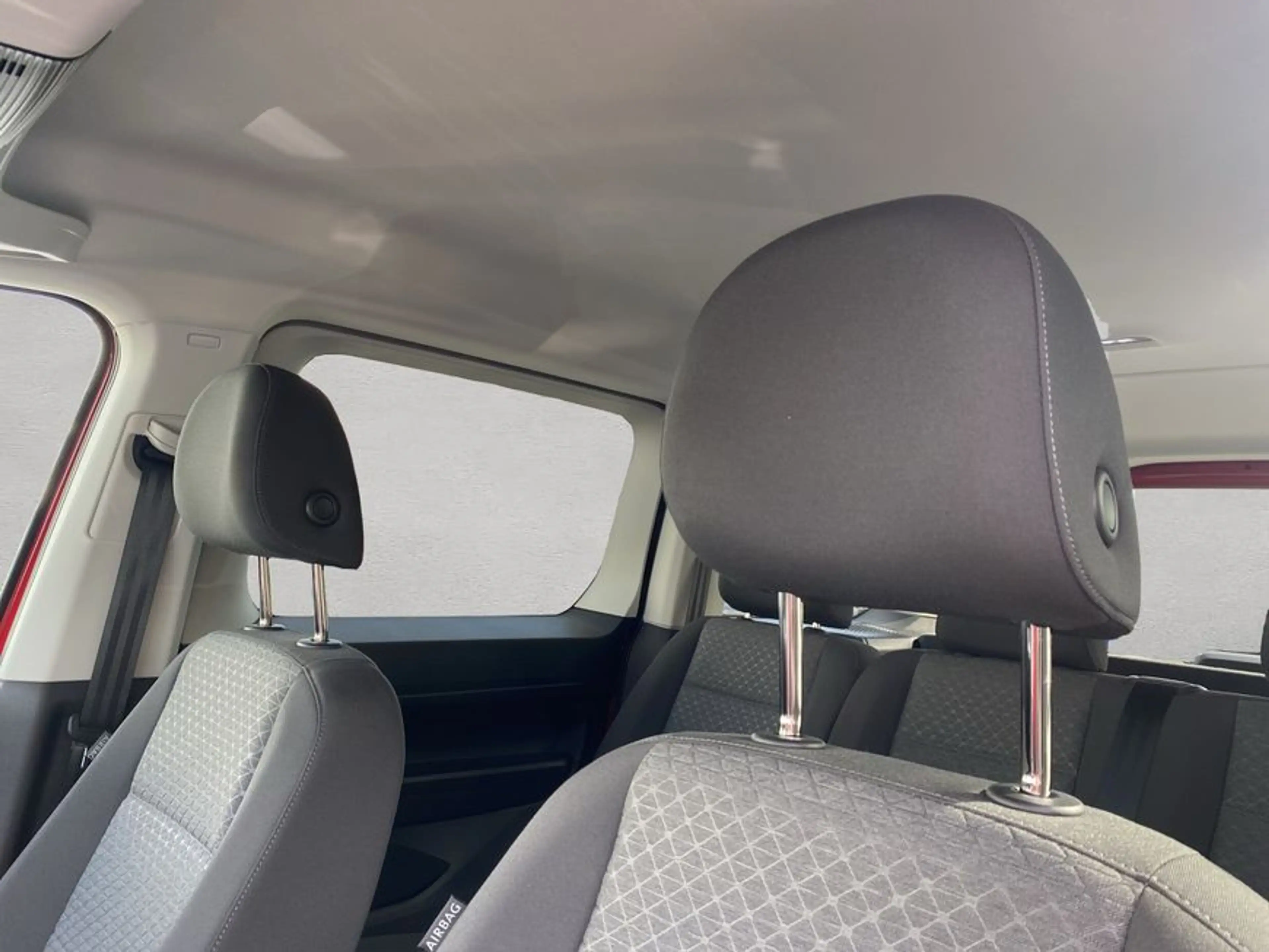 Ford Grand Tourneo Connect 1.5 EcoBoost TITANIUM — photo 15