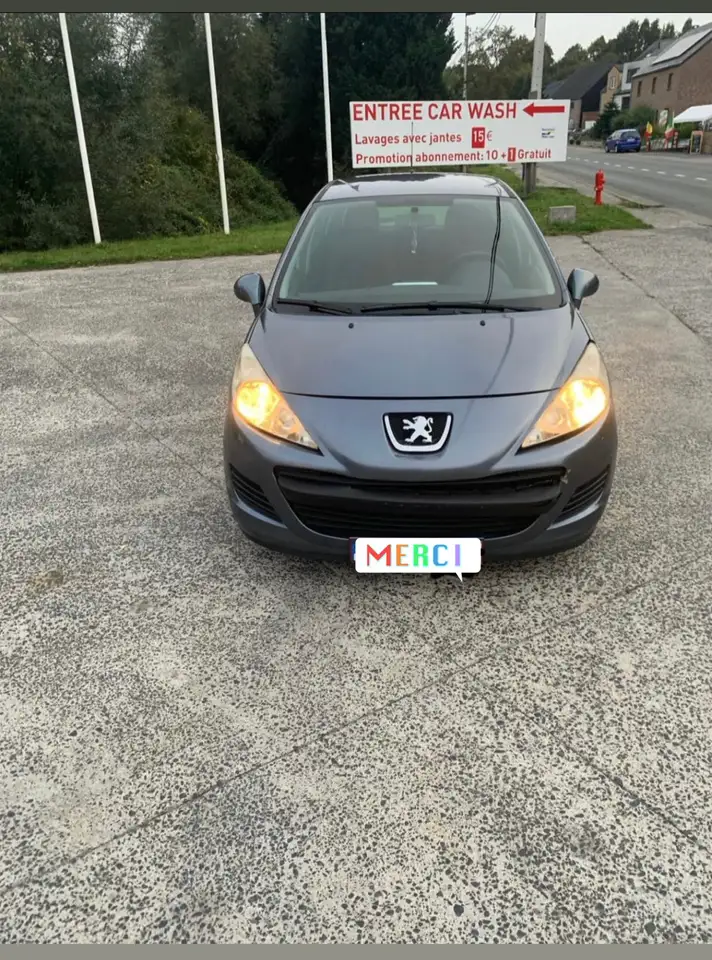 Peugeot 207 1.6 HDi 90ch BLUE LION Active