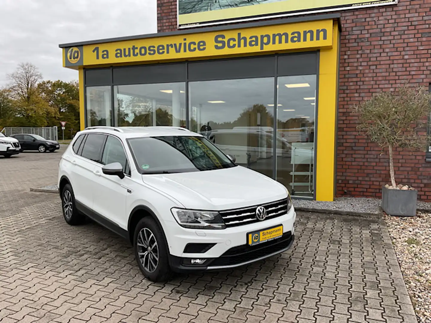 Volkswagen Tiguan Allspace Tiguan Allspace 2.0 TDI SCR 4Motion Comfort AHK - 1