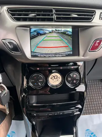 DS Automobiles DS 3 view 15