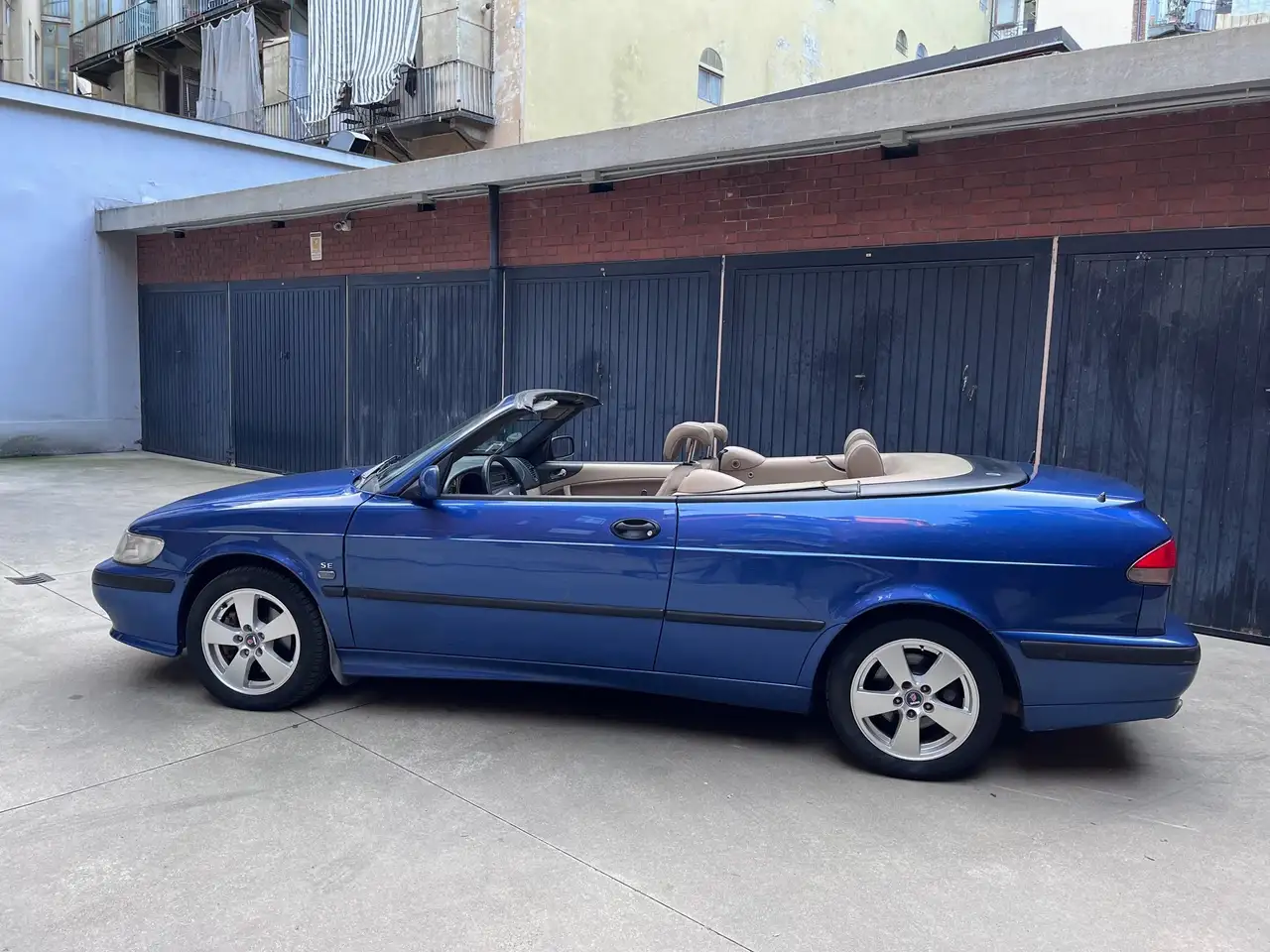 SAAB 9-3 1998 CABRIOLET - 2.0T  150ch - SELLERIE CUIR - VOLANT EN CUIR