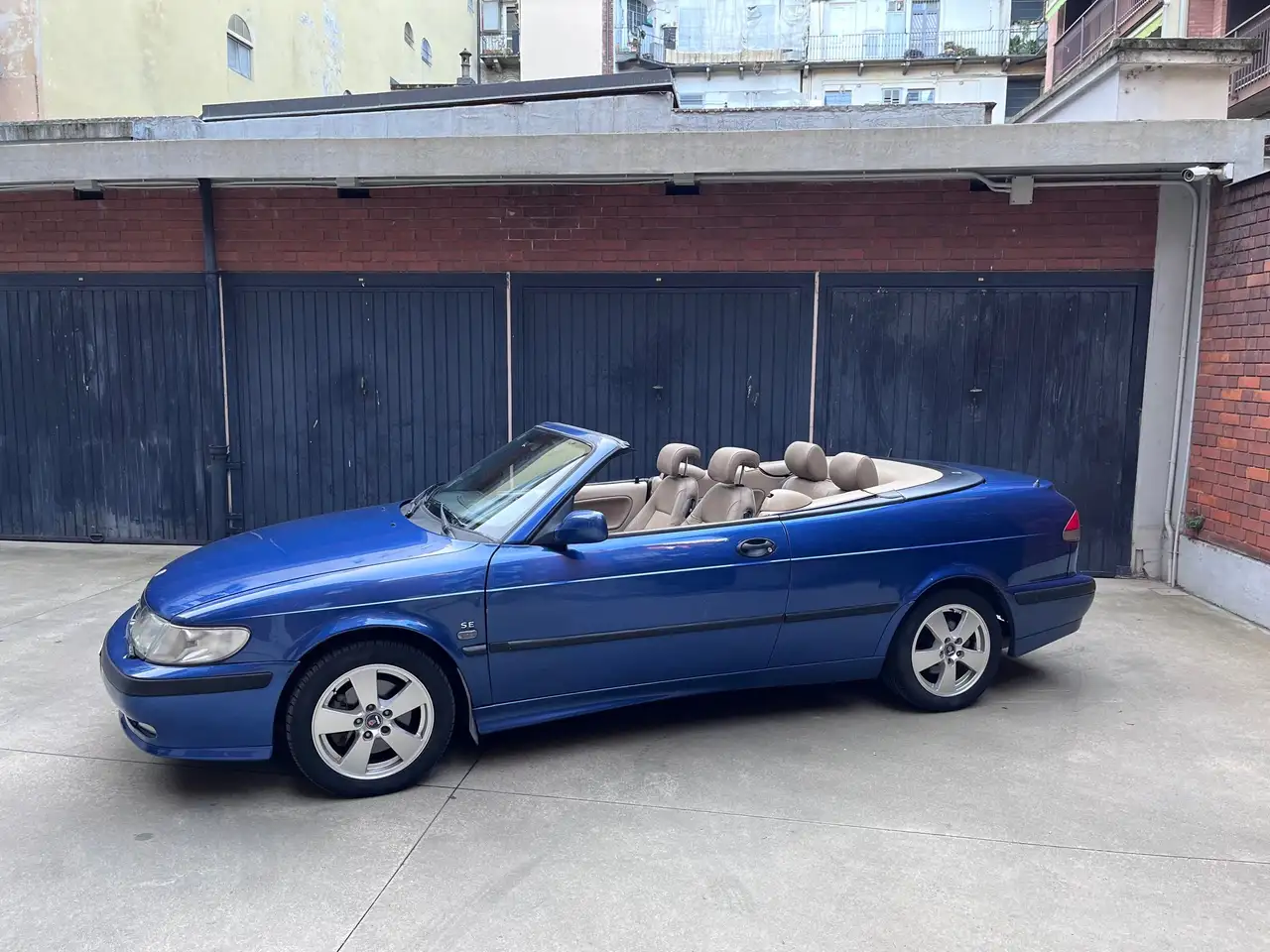 SAAB 9-3 1998 CABRIOLET - 2.0T  150ch - SELLERIE CUIR - VOLANT EN CUIR
