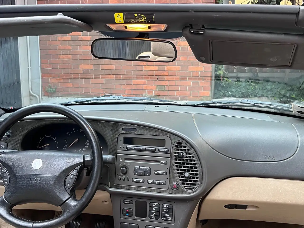SAAB 9-3 1998 CABRIOLET - 2.0T  150ch - SELLERIE CUIR - VOLANT EN CUIR