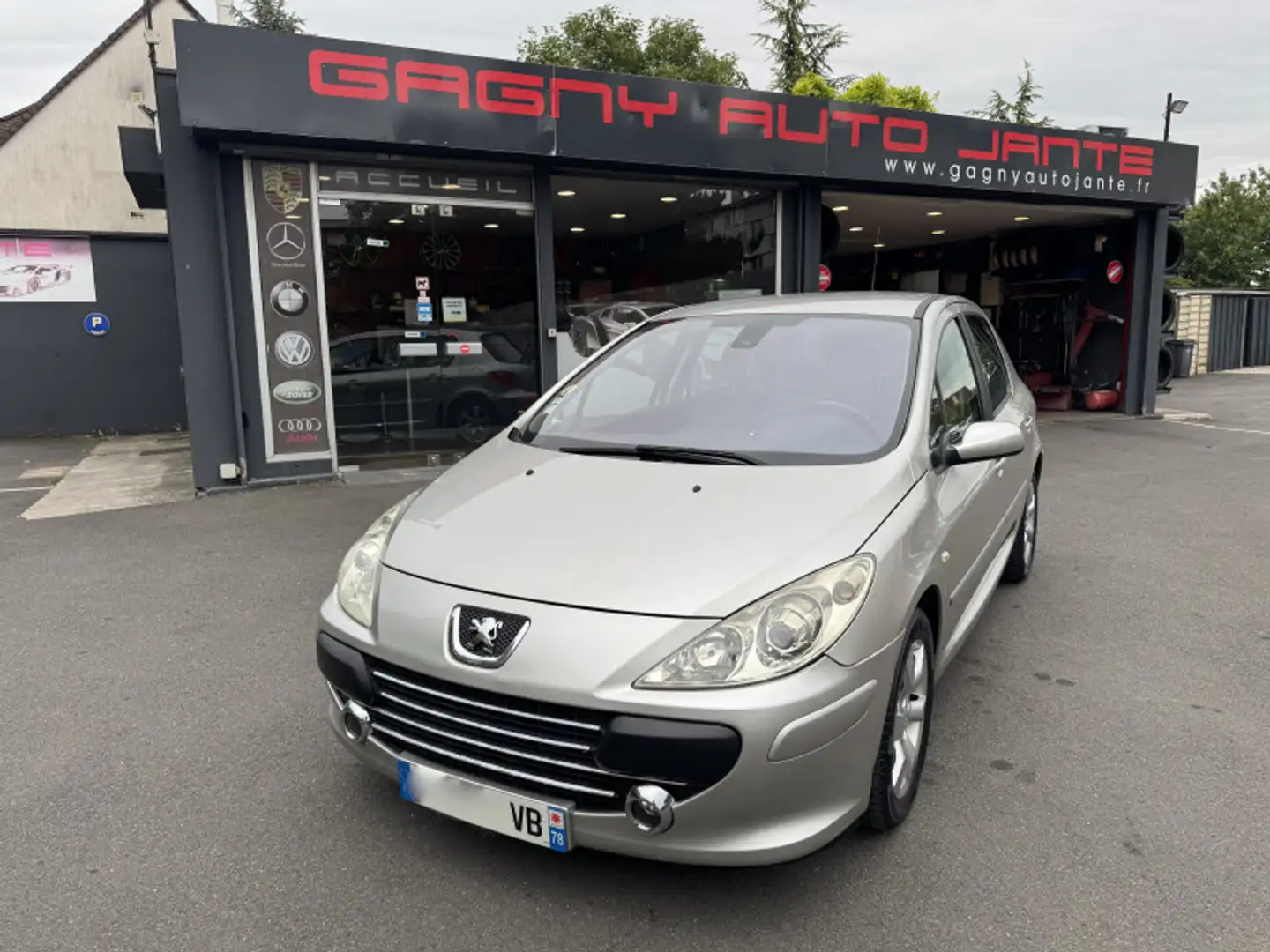 Peugeot 307 1.6 16V EXECUTIVE PACK 5P Gris - 1