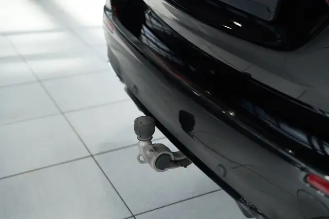Mercedes-Benz E-Class view 15