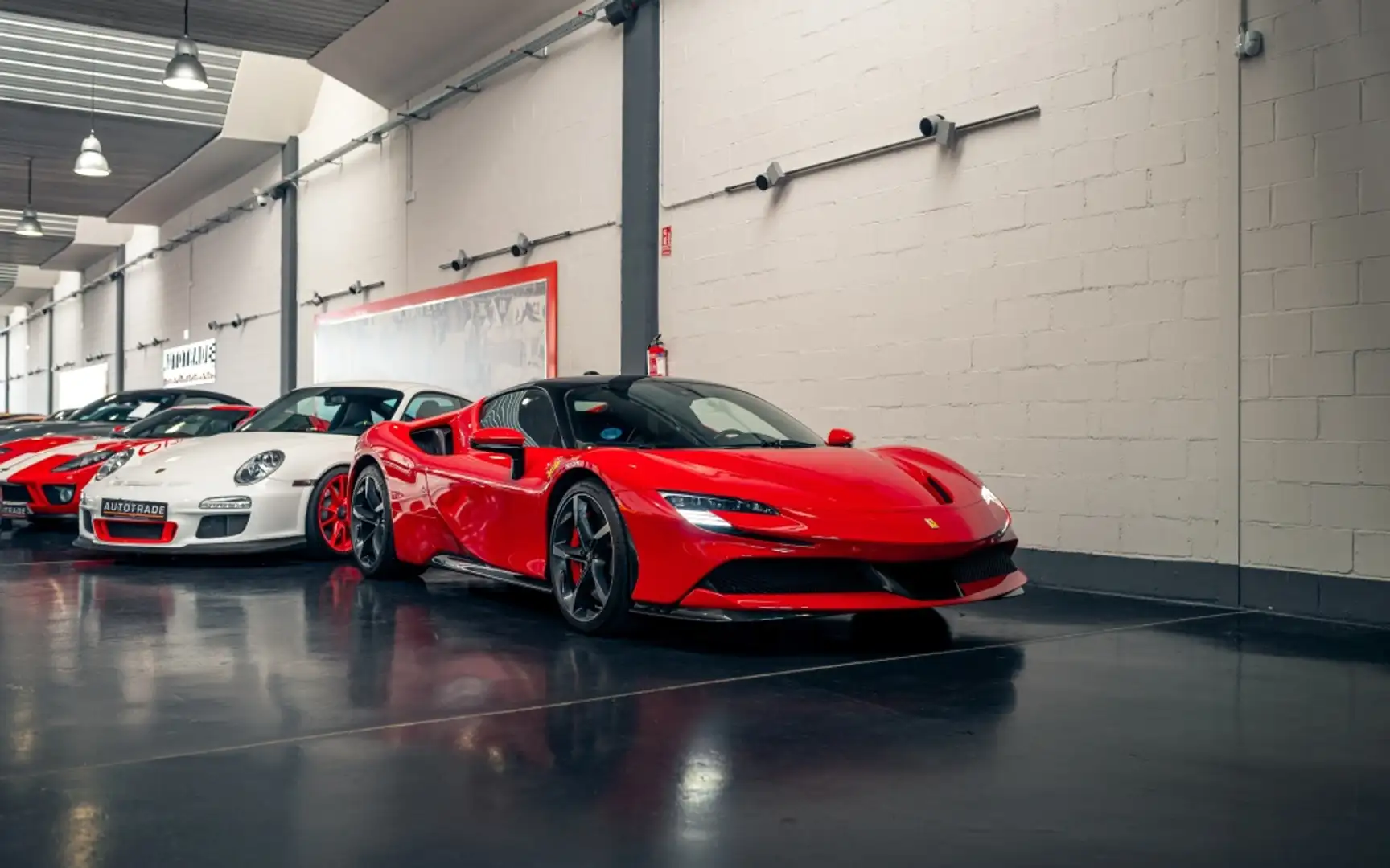 Ferrari SF90 Stradale Rouge - 1