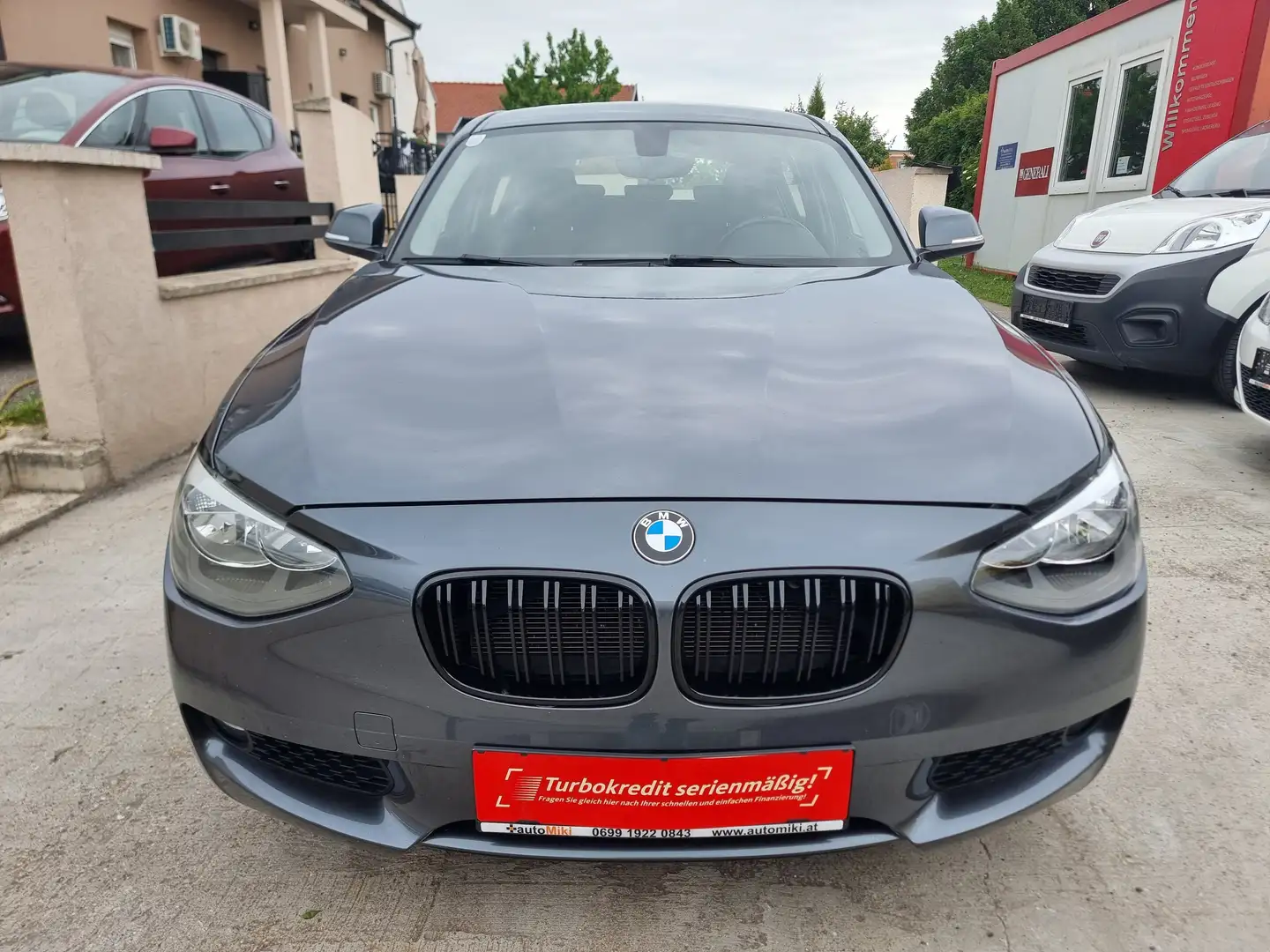 BMW 116 Automatik 116i Österreich-Paket Aut. Grau - 2