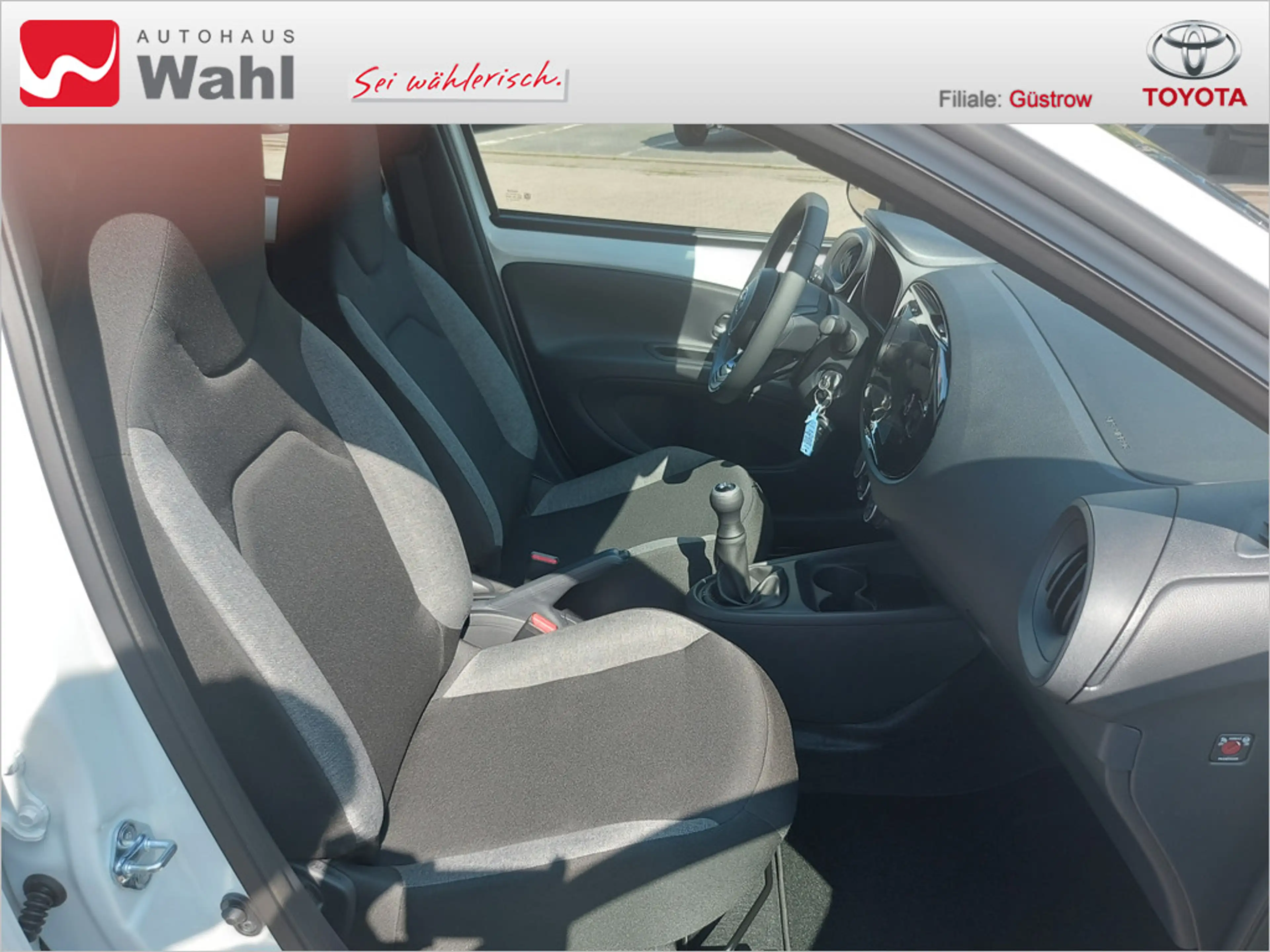 Toyota Aygo X 1.0 Business Edition — photo 8