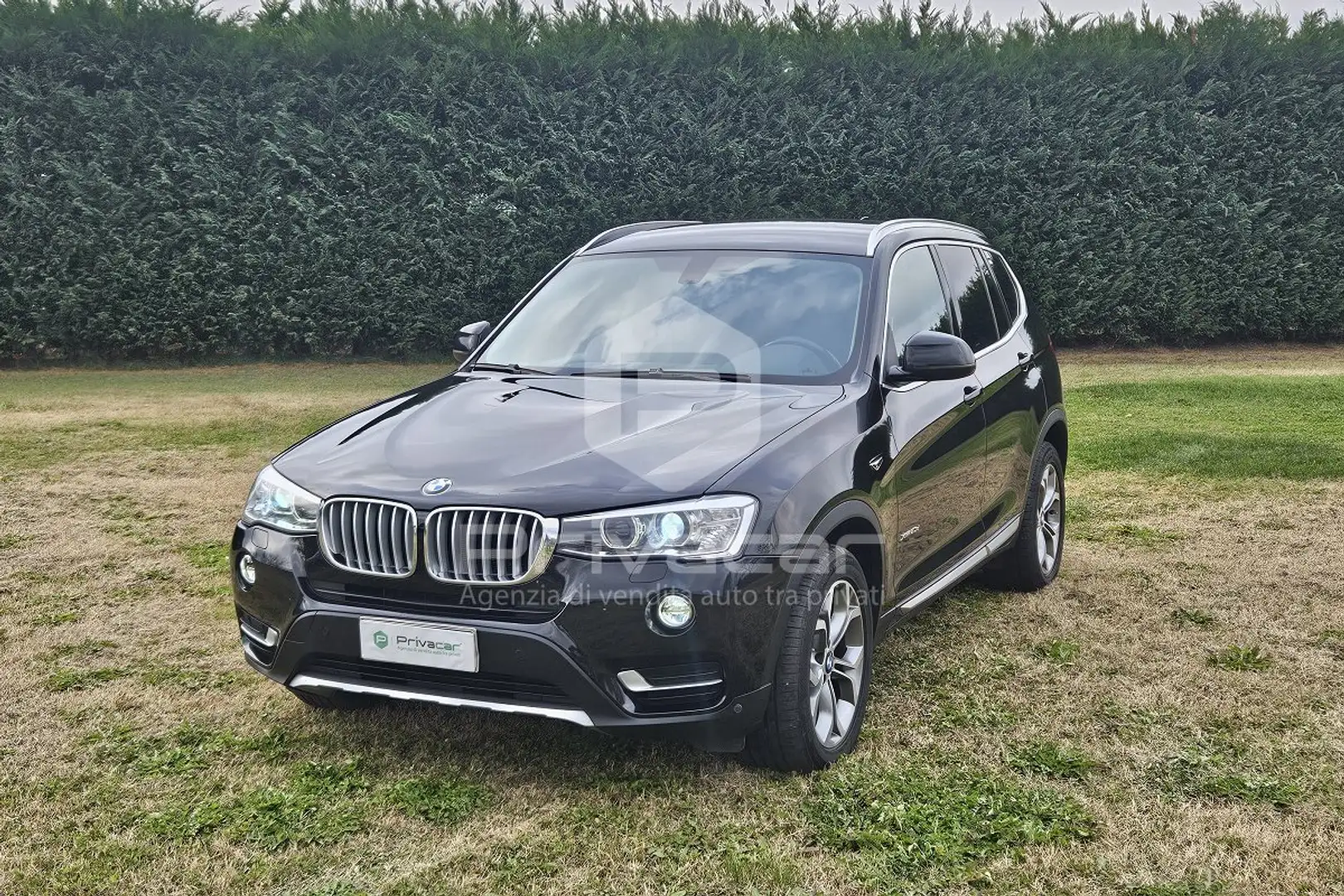 BMW X3 X3 xDrive20d Business Advantage Aut. Schwarz - 1