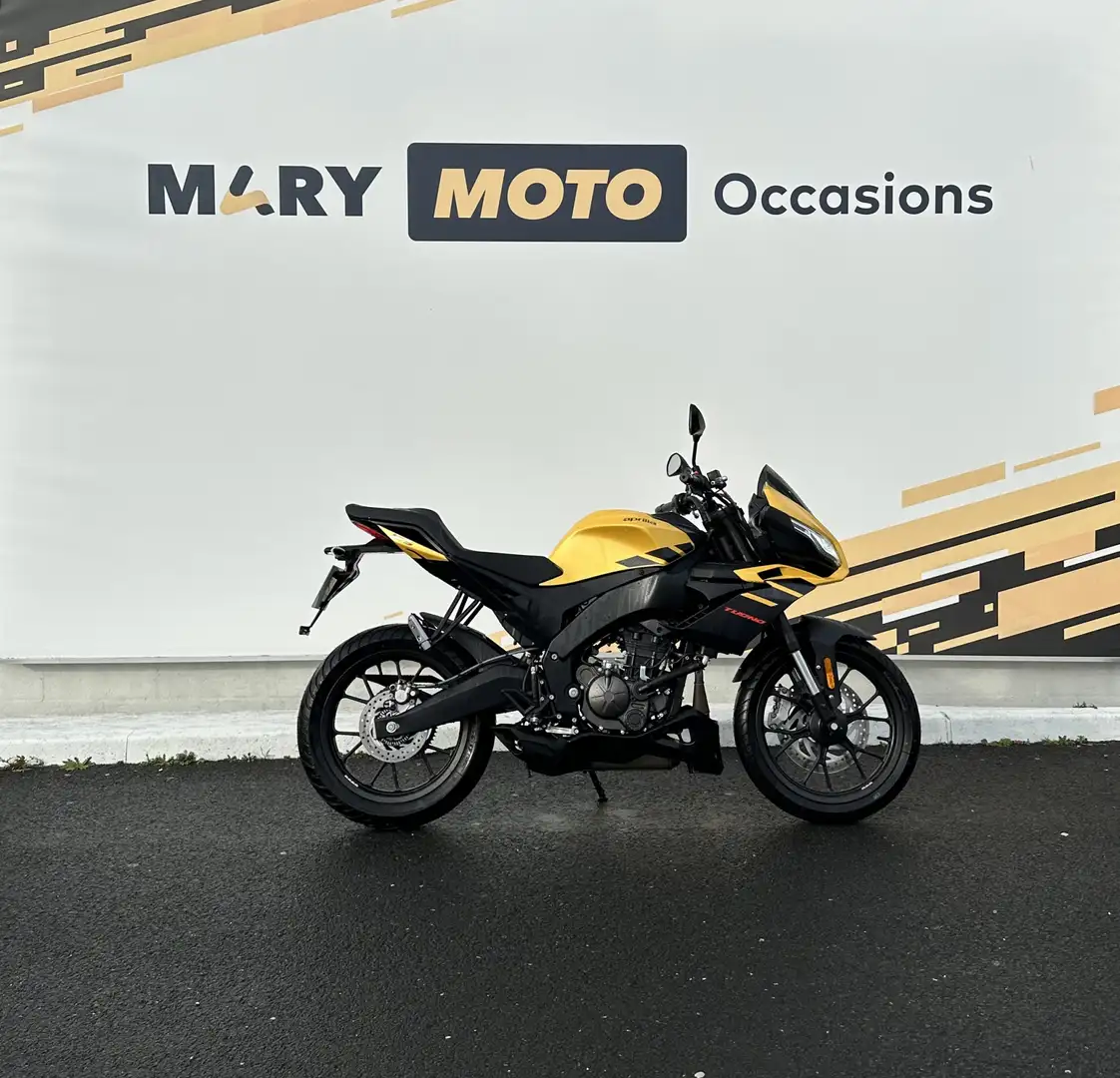 Aprilia Tuono Jaune - 1