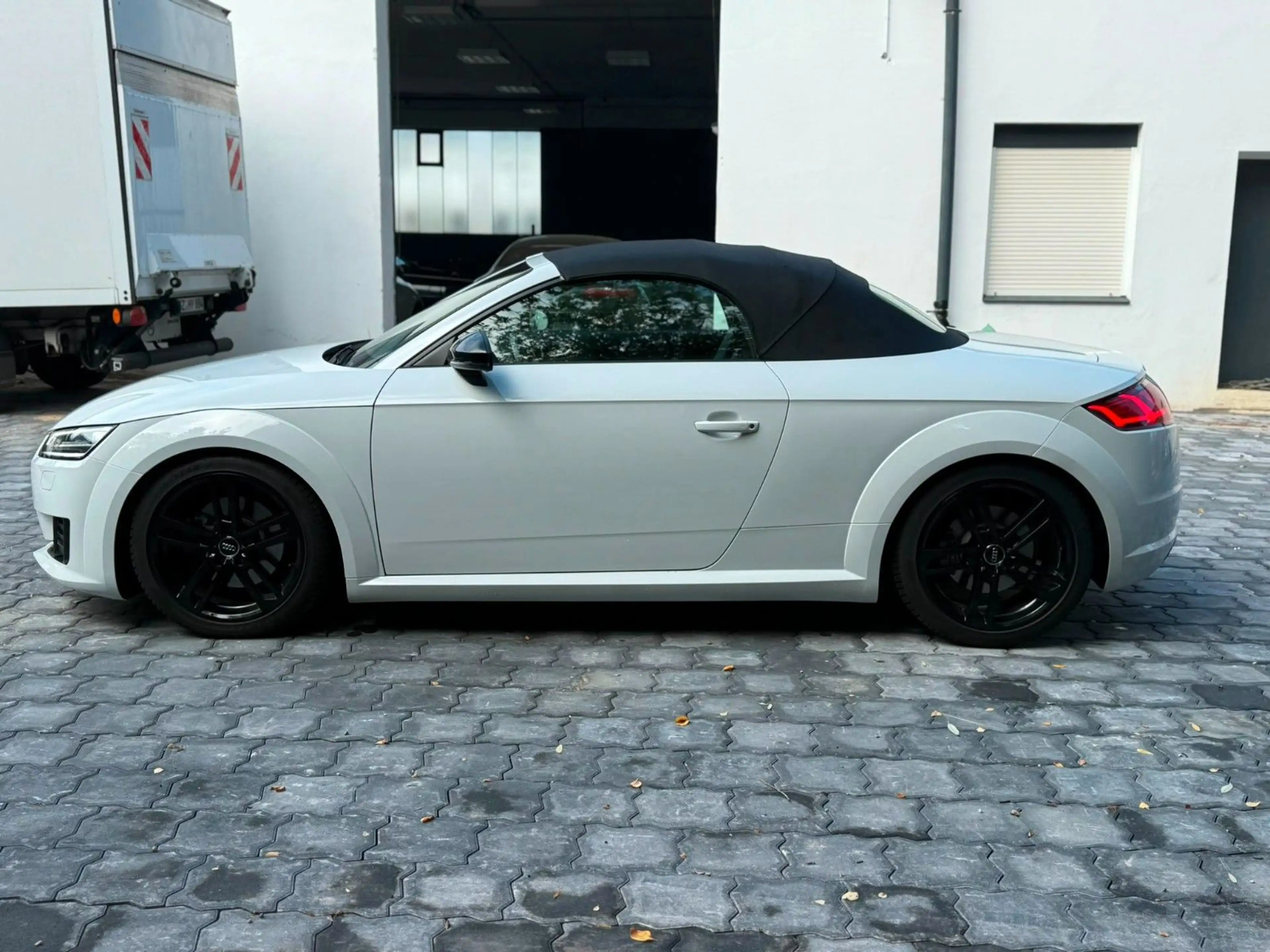 Audi TT Roadster 2.0 TFSI Quattro Virtual Cockp. Navi — photo 15