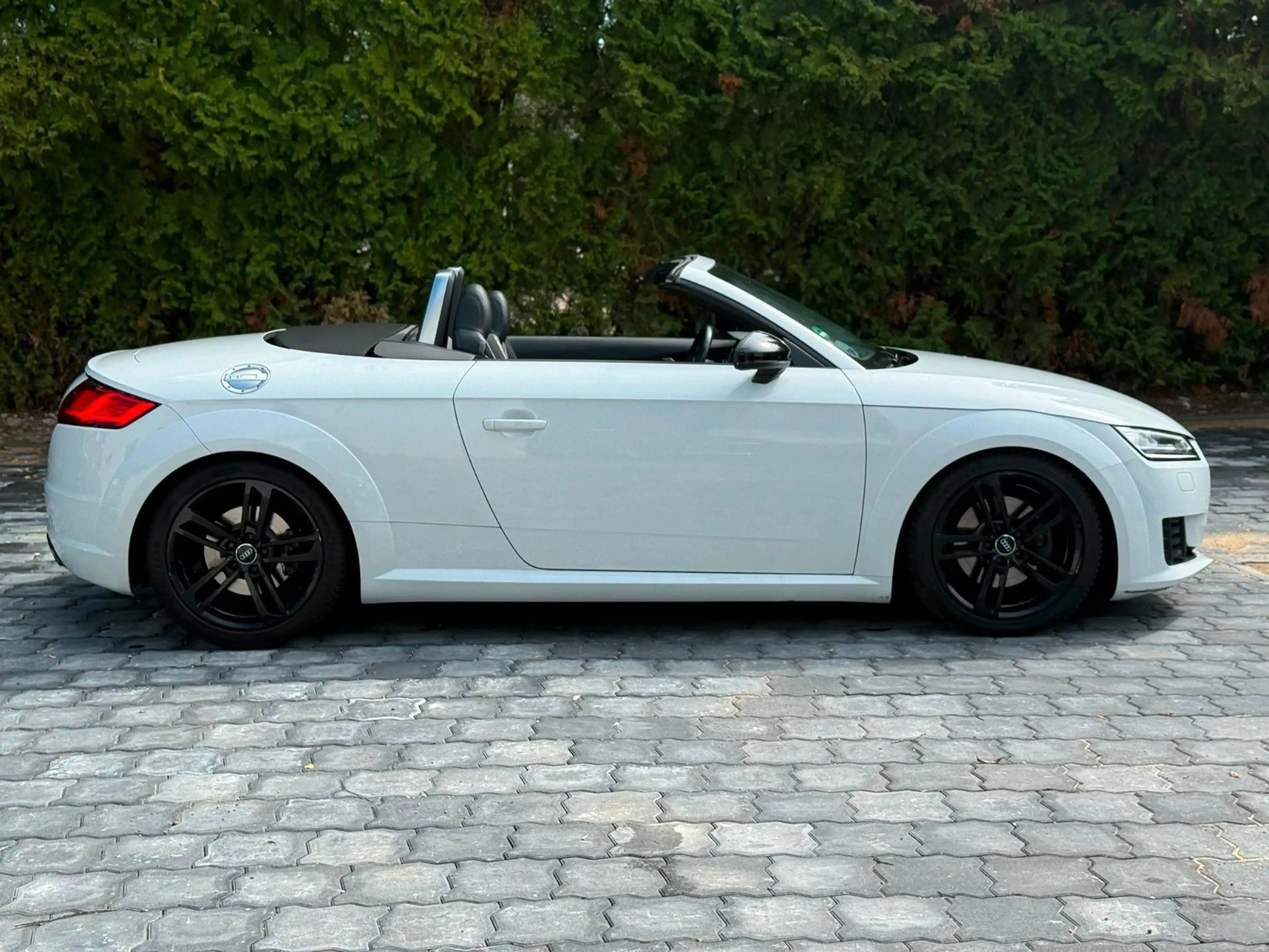 Audi TT Roadster 2.0 TFSI Quattro Virtual Cockp. Navi — photo 6