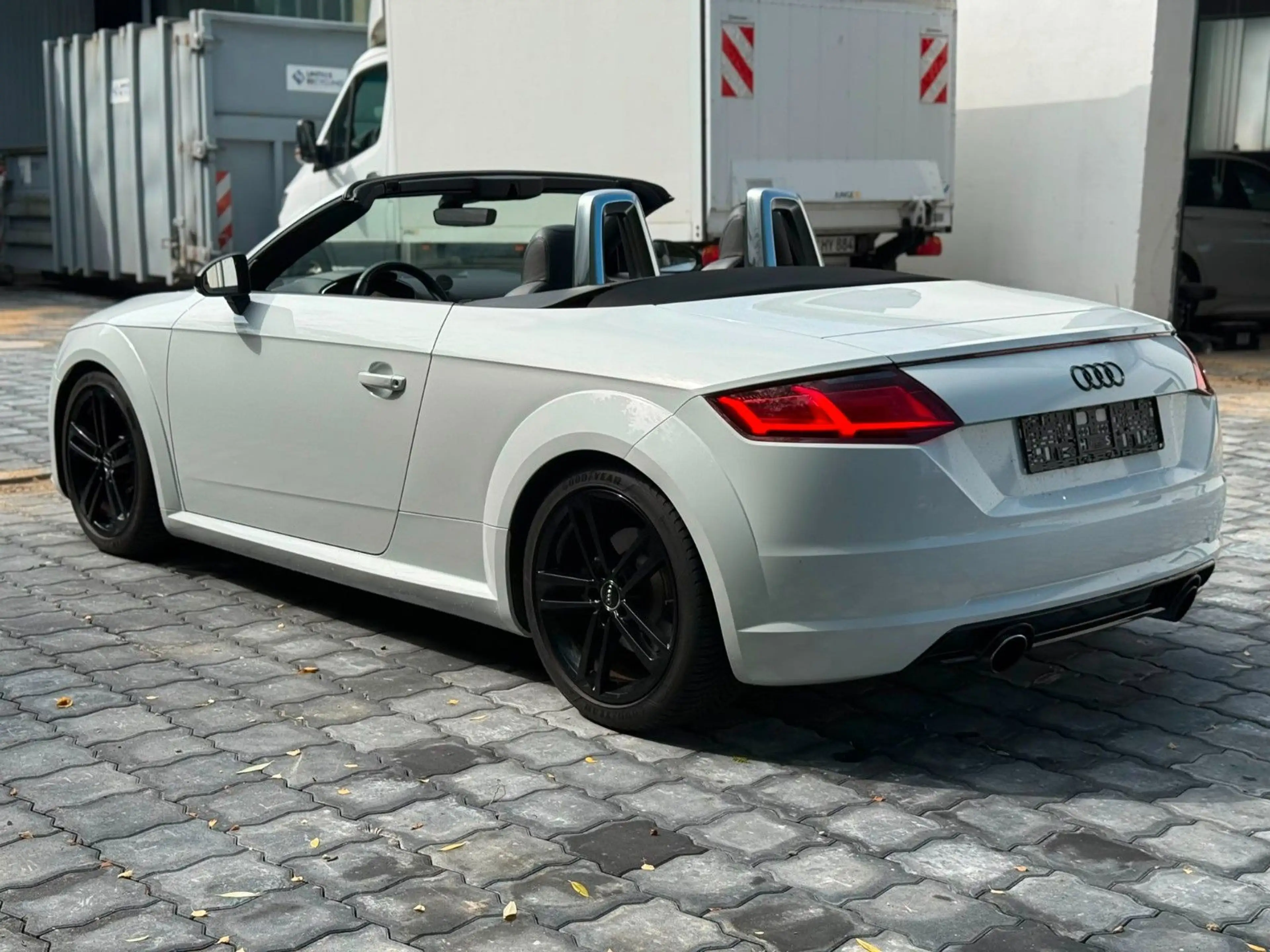 Audi TT Roadster 2.0 TFSI Quattro Virtual Cockp. Navi — photo 3