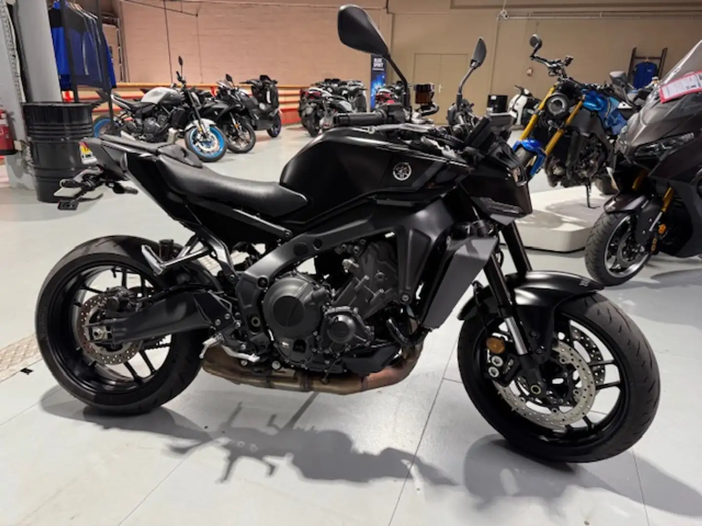 Yamaha MT-09 Noir - 2