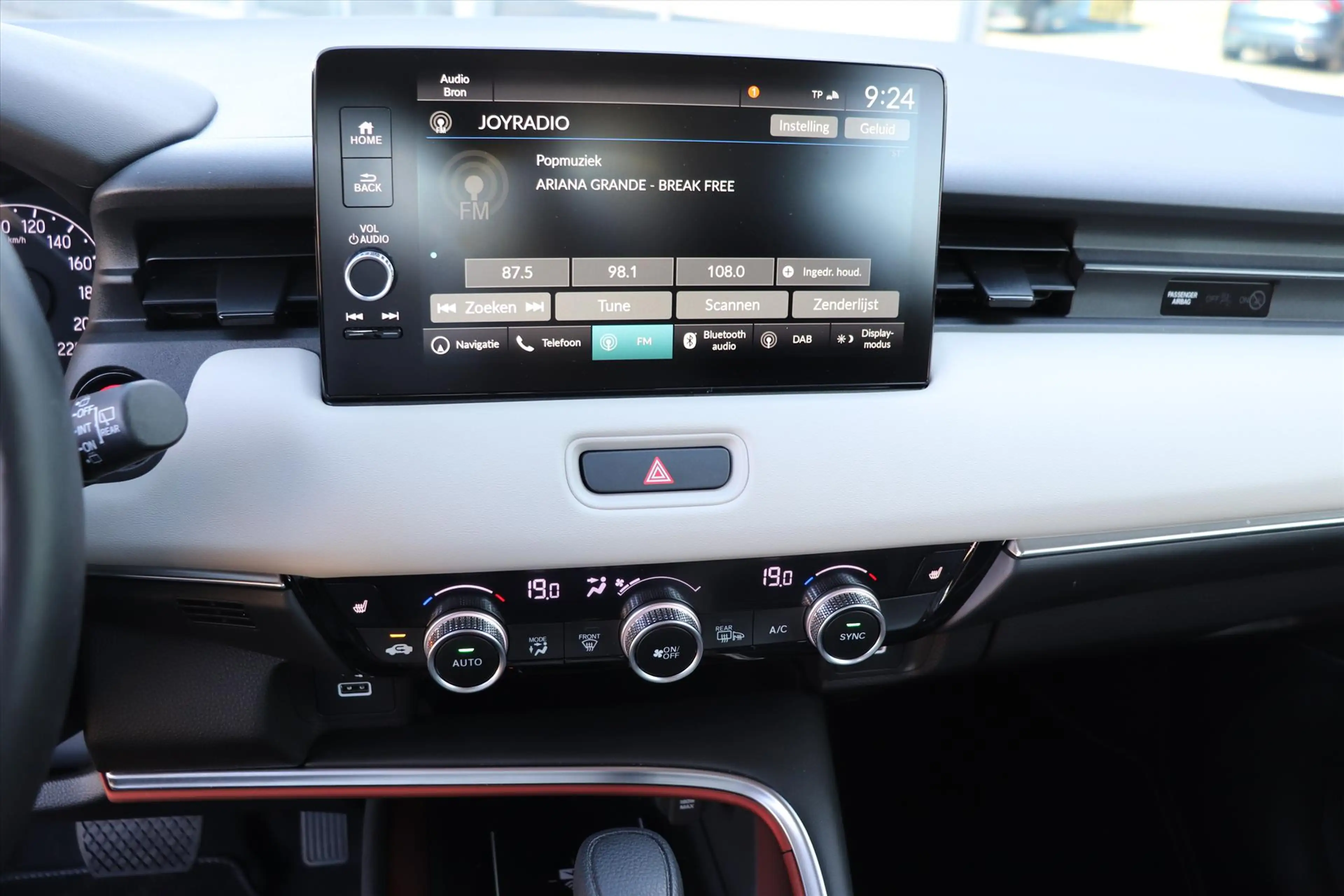 Honda HR-V 1.5 i-MMD 131pk CVT Advance Style — photo 14
