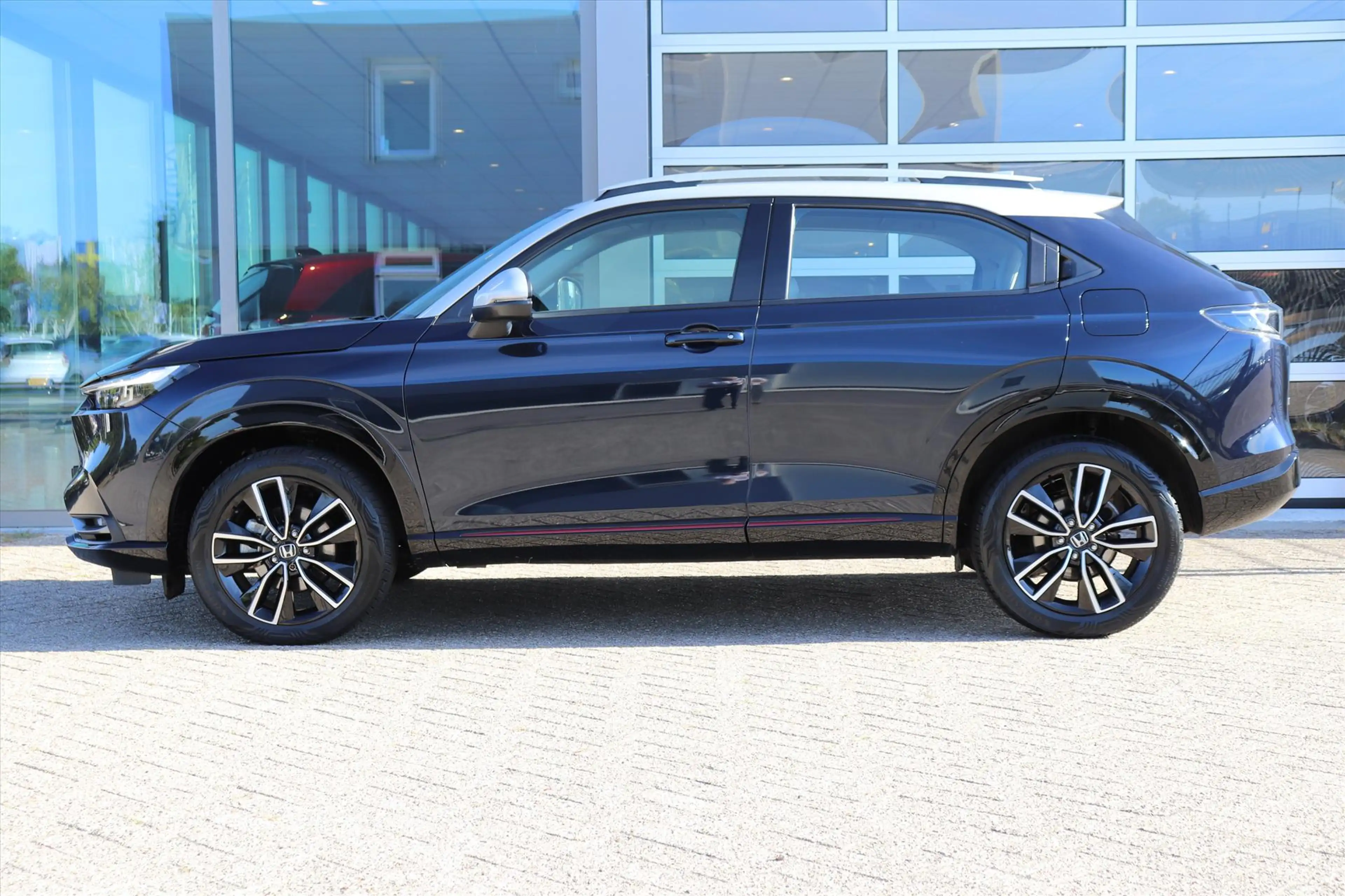 Honda HR-V 1.5 i-MMD 131pk CVT Advance Style — photo 2
