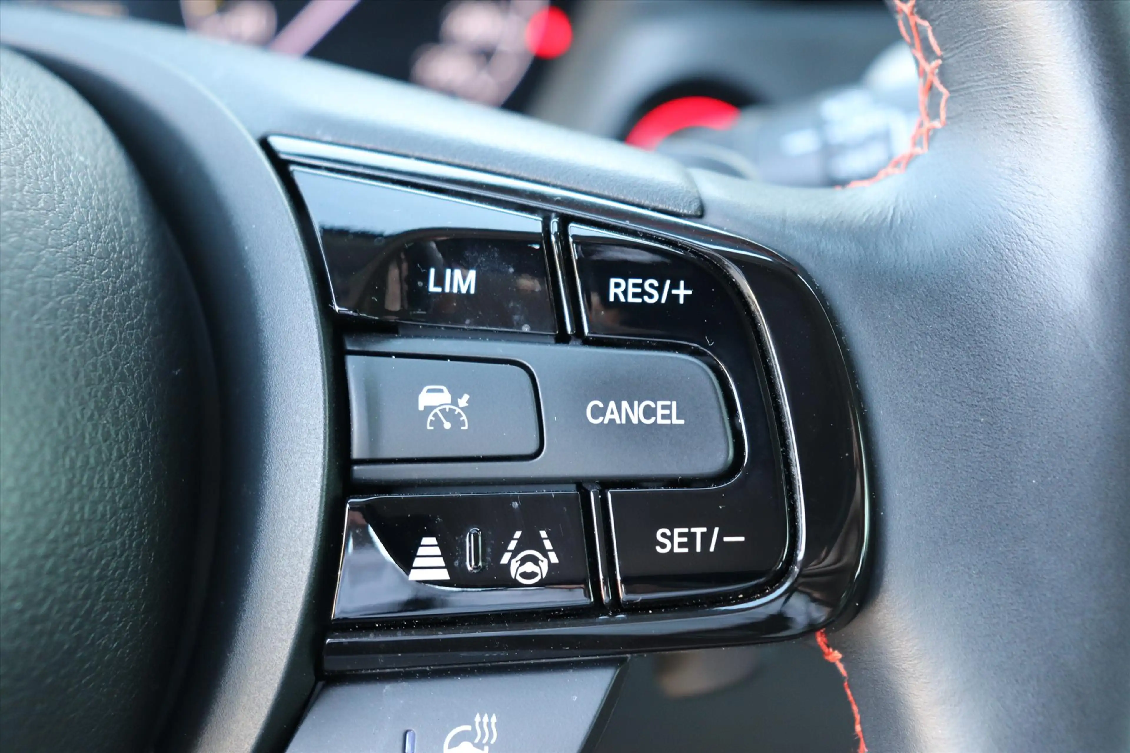 Honda HR-V 1.5 i-MMD 131pk CVT Advance Style — photo 13