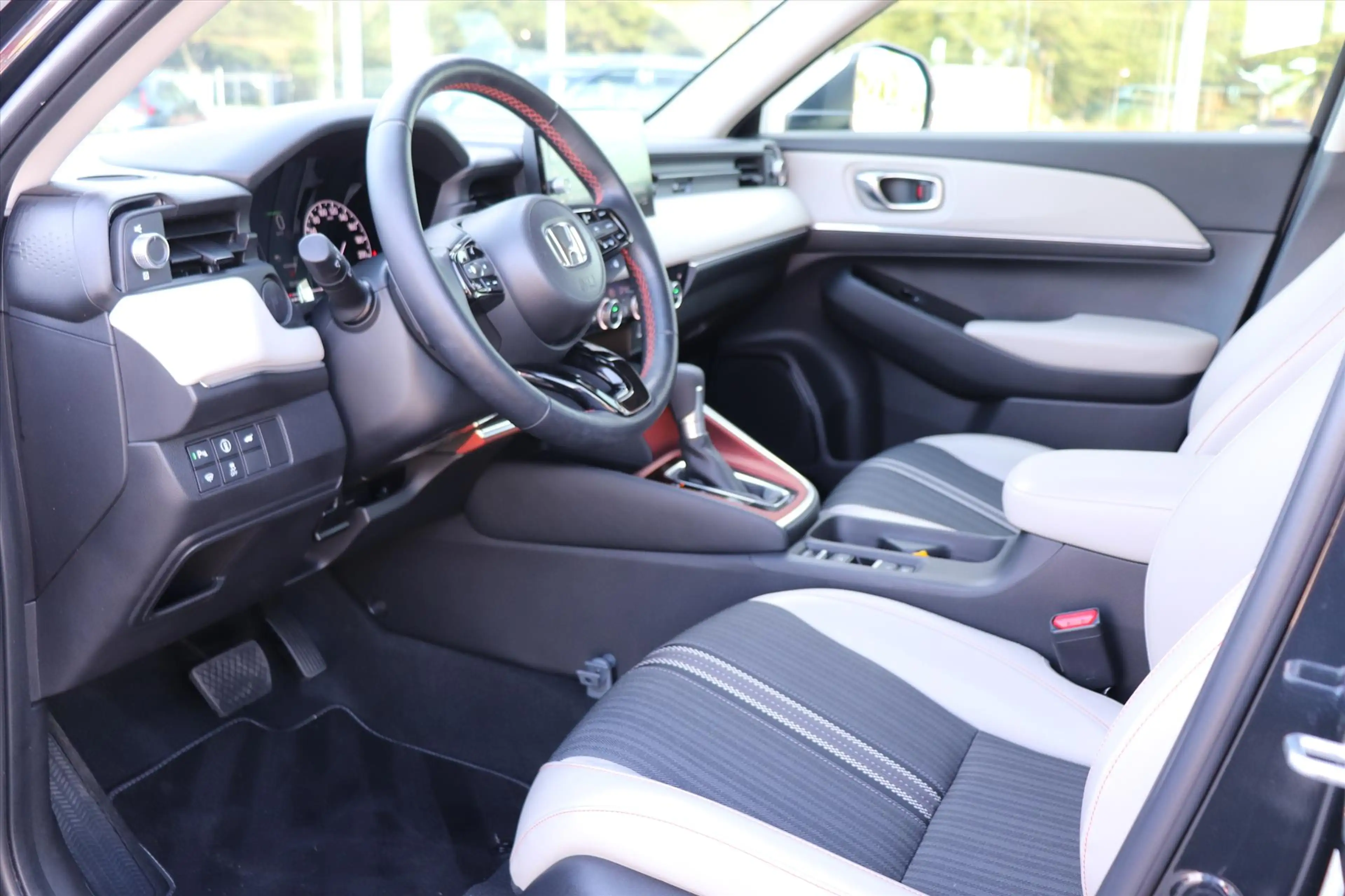 Honda HR-V 1.5 i-MMD 131pk CVT Advance Style — photo 7