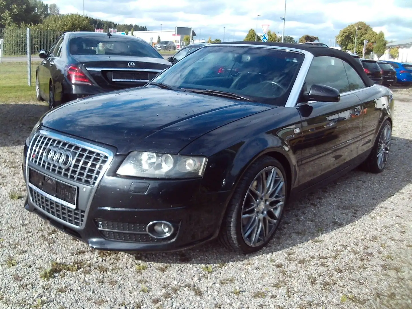 Audi A4 2.4 Cabriolet S Line Automatik Sitzh. TÜV Neu Noir - 1