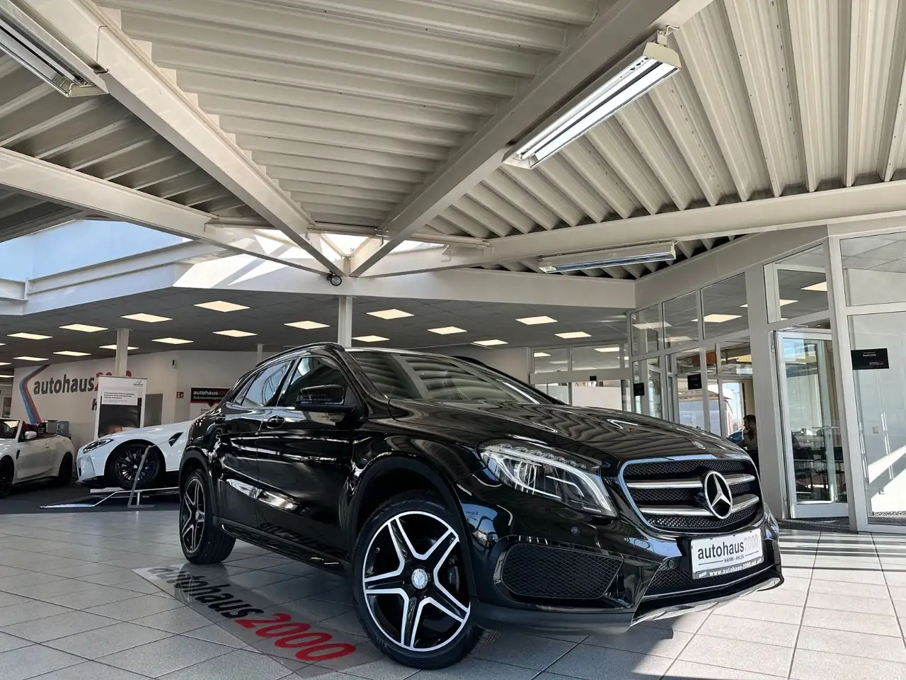 Mercedes-Benz GLA 200