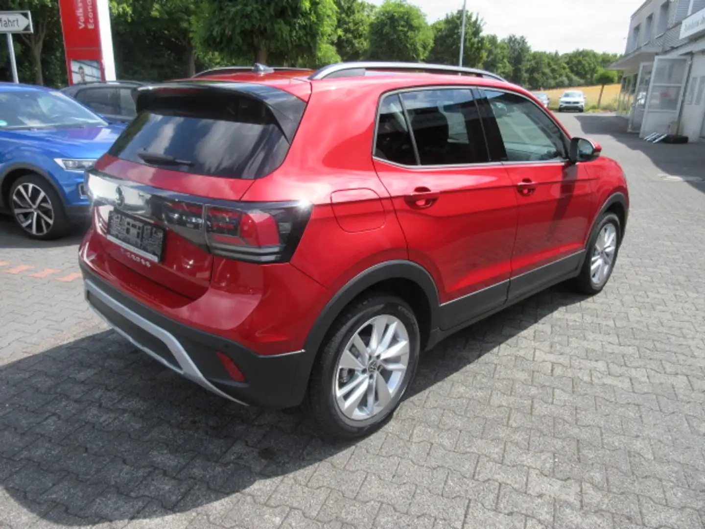 Volkswagen T-Cross Life 1,5 TSI DSG KAMERA ALU APP APS ACC LED SITZHE Rot - 2