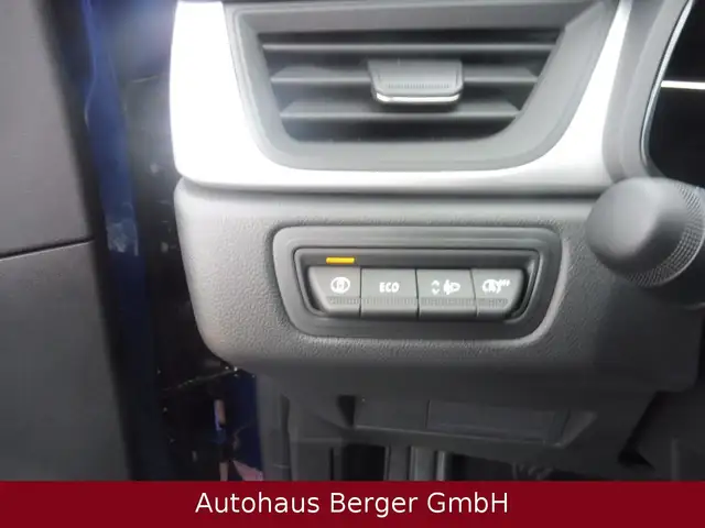 Mitsubishi ASX view 13