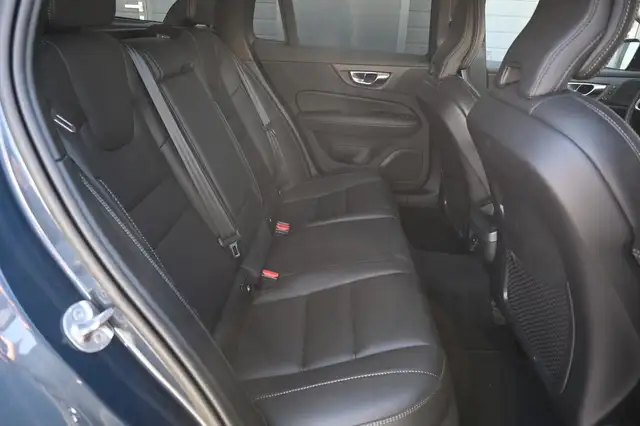 Volvo V60 view 15