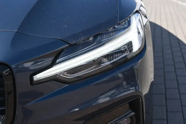 Volvo V60 view 10