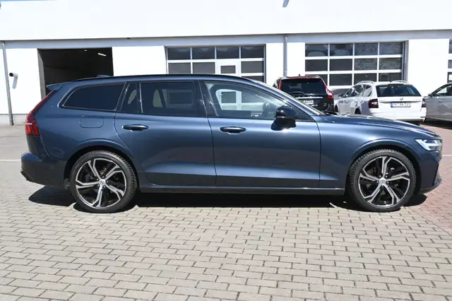 Volvo V60 view 6