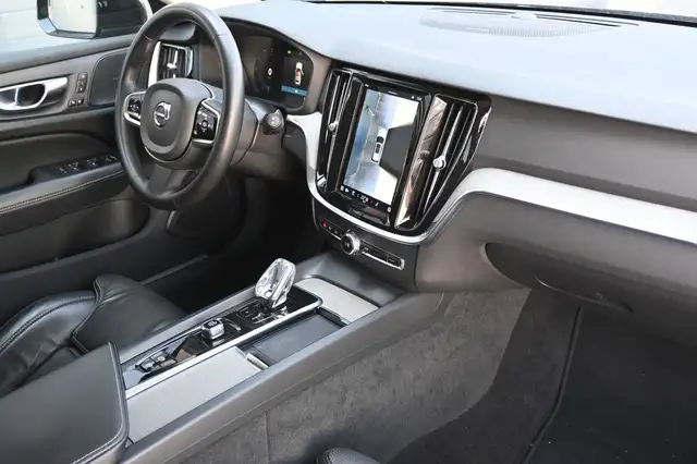 Volvo V60 view 13