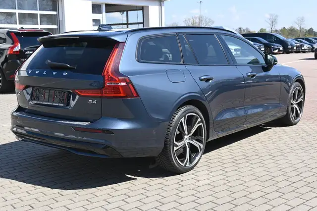 Volvo V60 view 5
