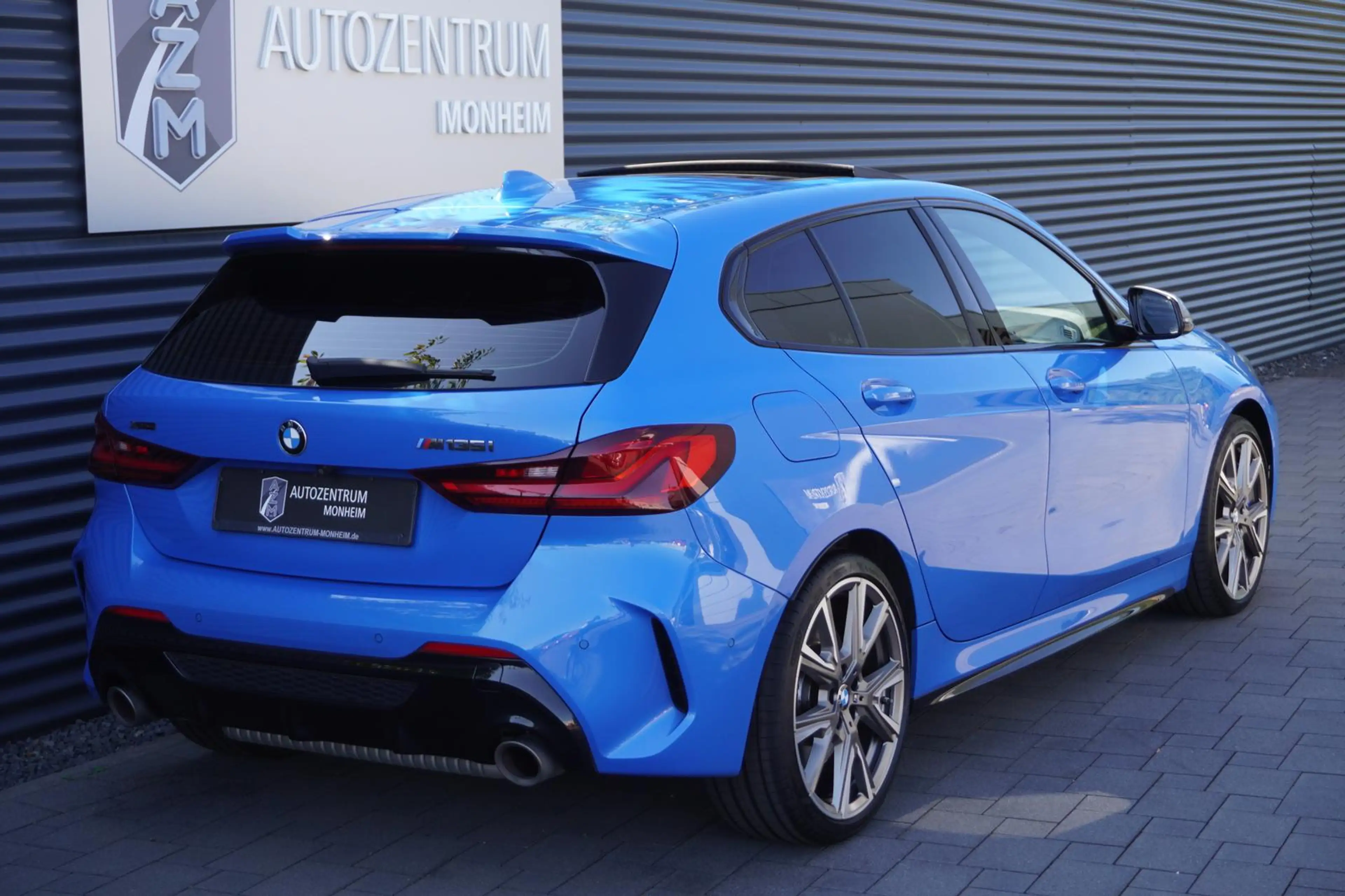 BMW 135 xDrive|PANORAMA|VIRTUAL|SHADOW|HEAD-UP|NAVI — photo 9