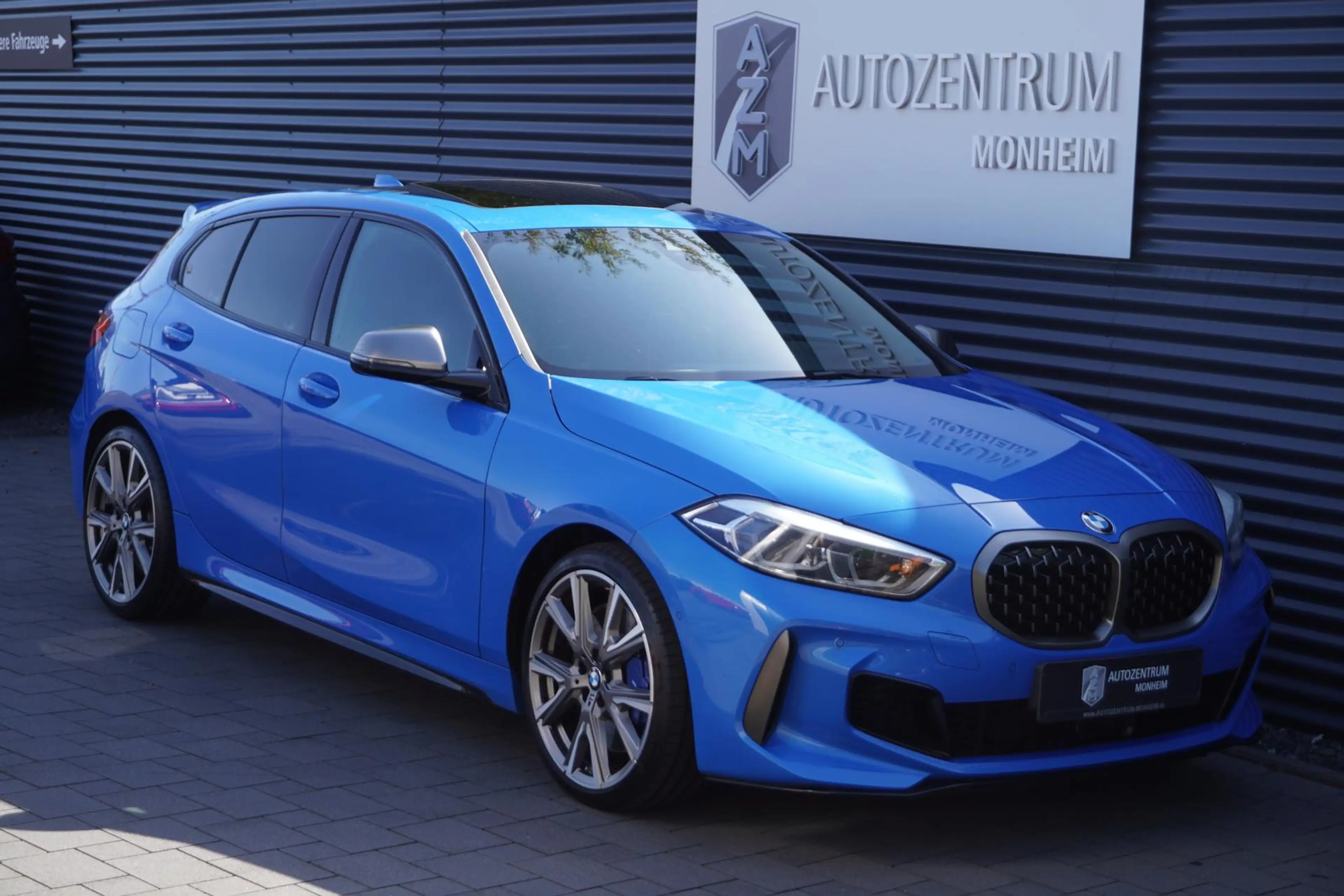 BMW 135 xDrive|PANORAMA|VIRTUAL|SHADOW|HEAD-UP|NAVI — photo 3