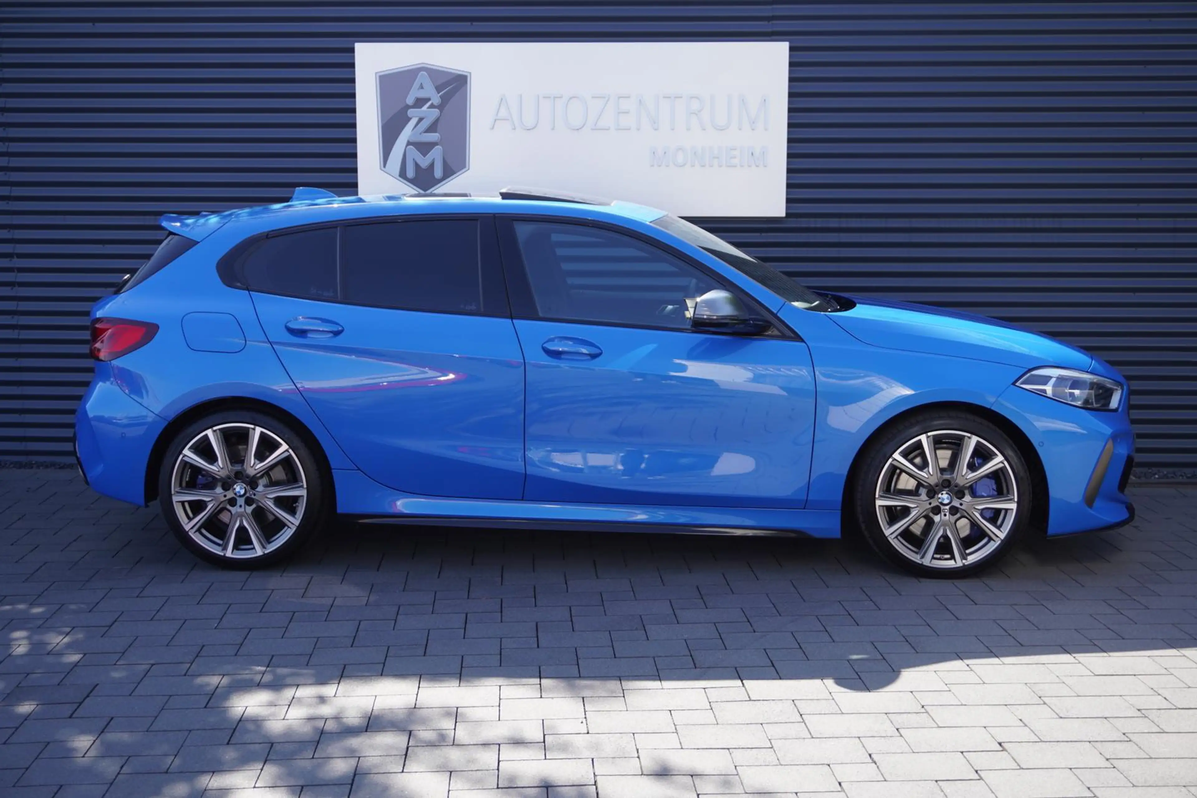 BMW 135 xDrive|PANORAMA|VIRTUAL|SHADOW|HEAD-UP|NAVI — photo 4