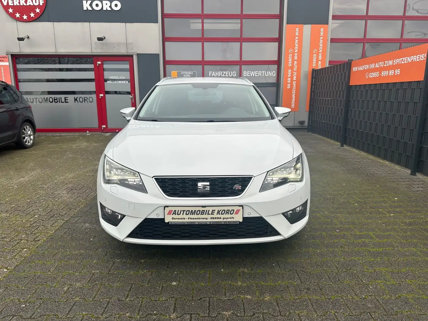 SEAT Leon ST FR/Navi/LED/DSG/17Zoll/Alcantara/ Blanco - 1