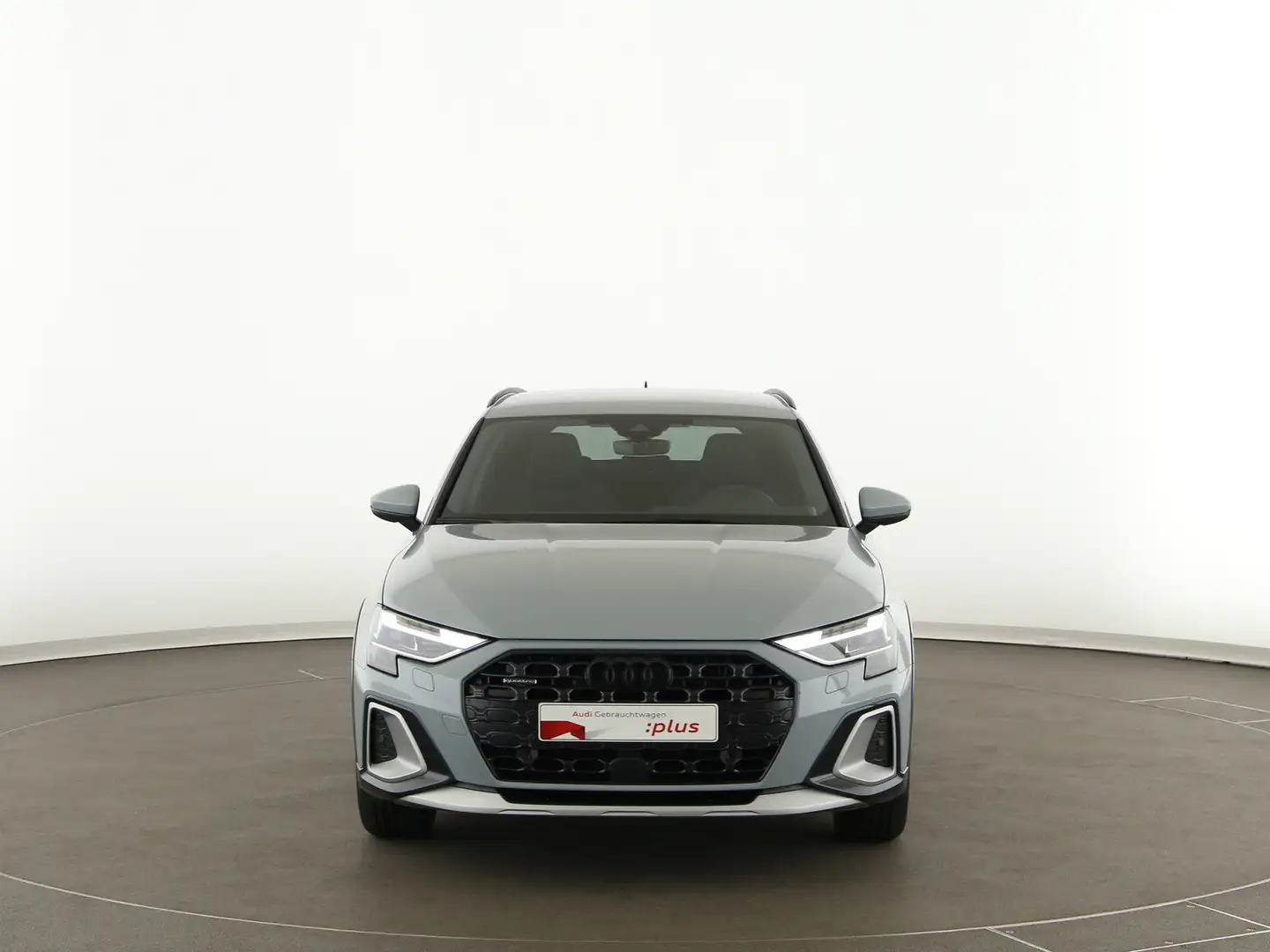 Audi A3 allstreet 40 TFSI quattro 150(204) kW(PS) S tronic Grau - 2