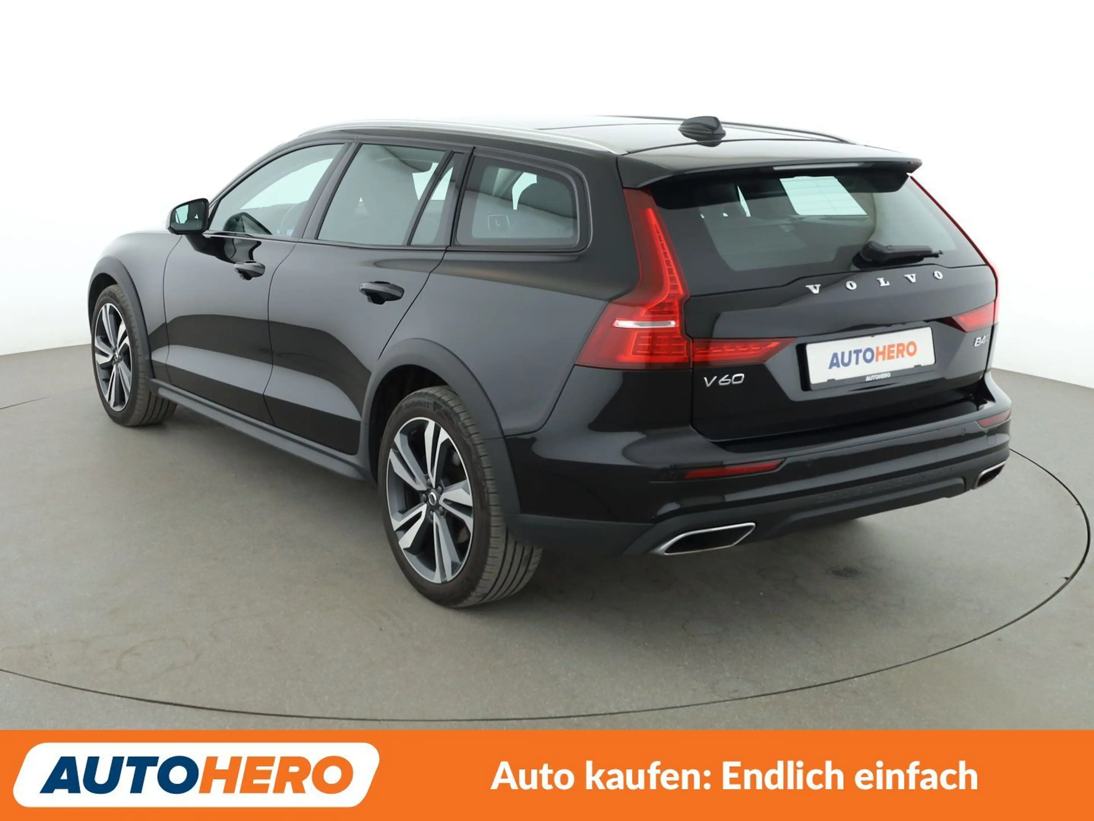 Volvo V60 Cross Country 2.0 B4 Mild-Hybrid AWD Aut.*LED*ACC*CAM*PDC*SHZ* — photo 4