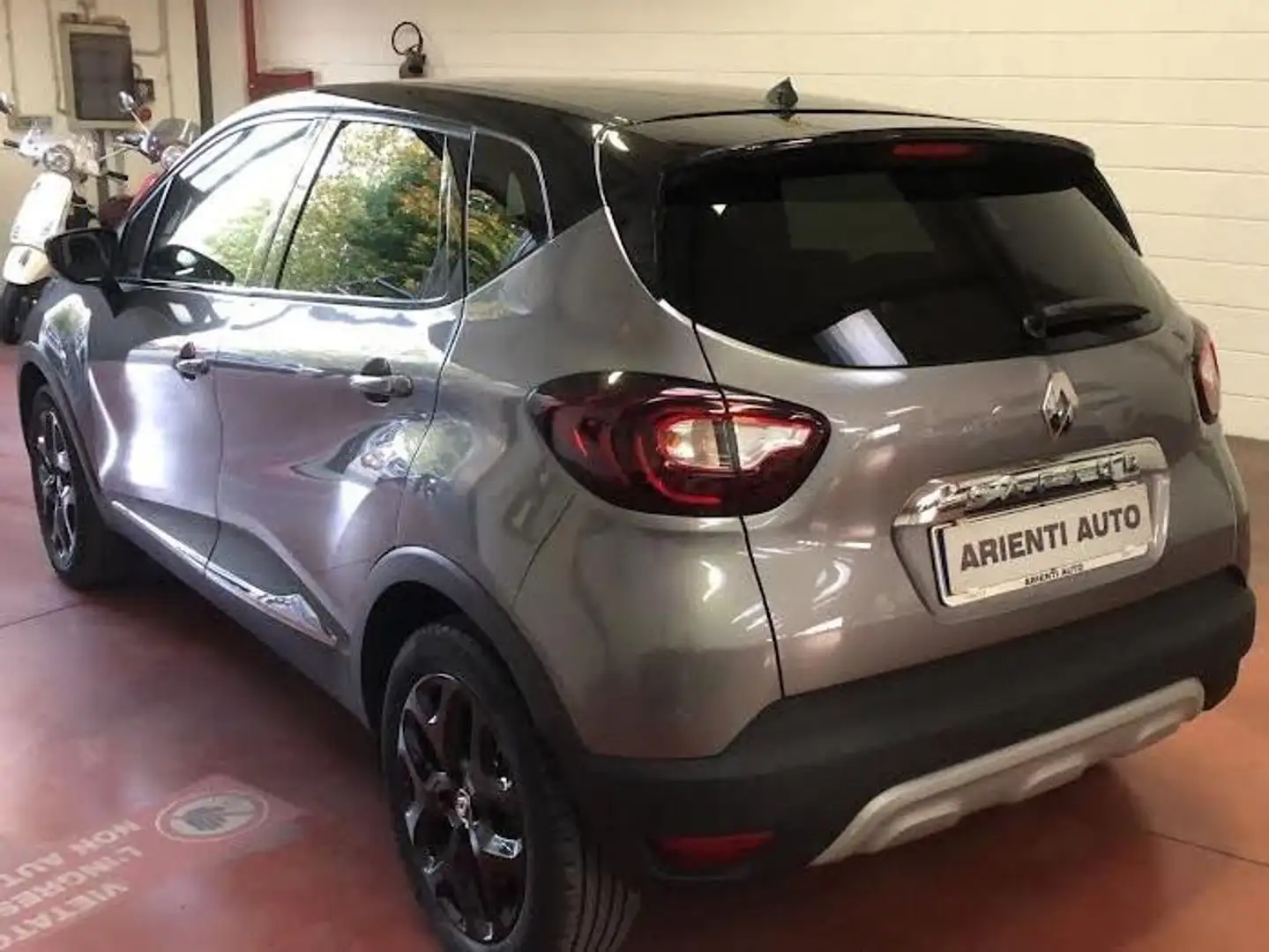 Renault Captur Captur 0.9 tce Sport Edition 90cv Gris - 2