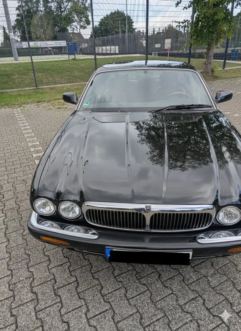 Jaguar XJ8 XJ8 Executive 3.2 V8 Schwarz - 2
