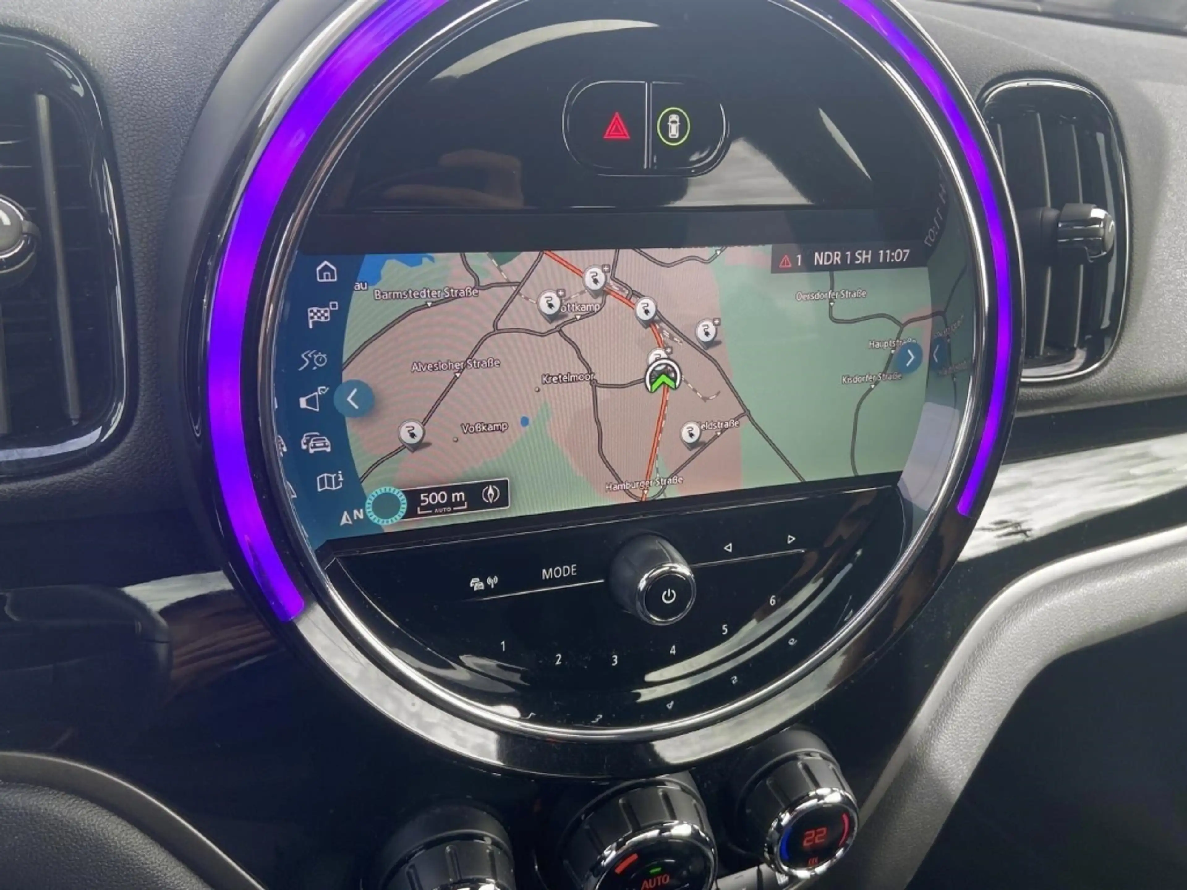 MINI Cooper SE Countryman ALL4 Pano Navi Leder HUD — photo 11