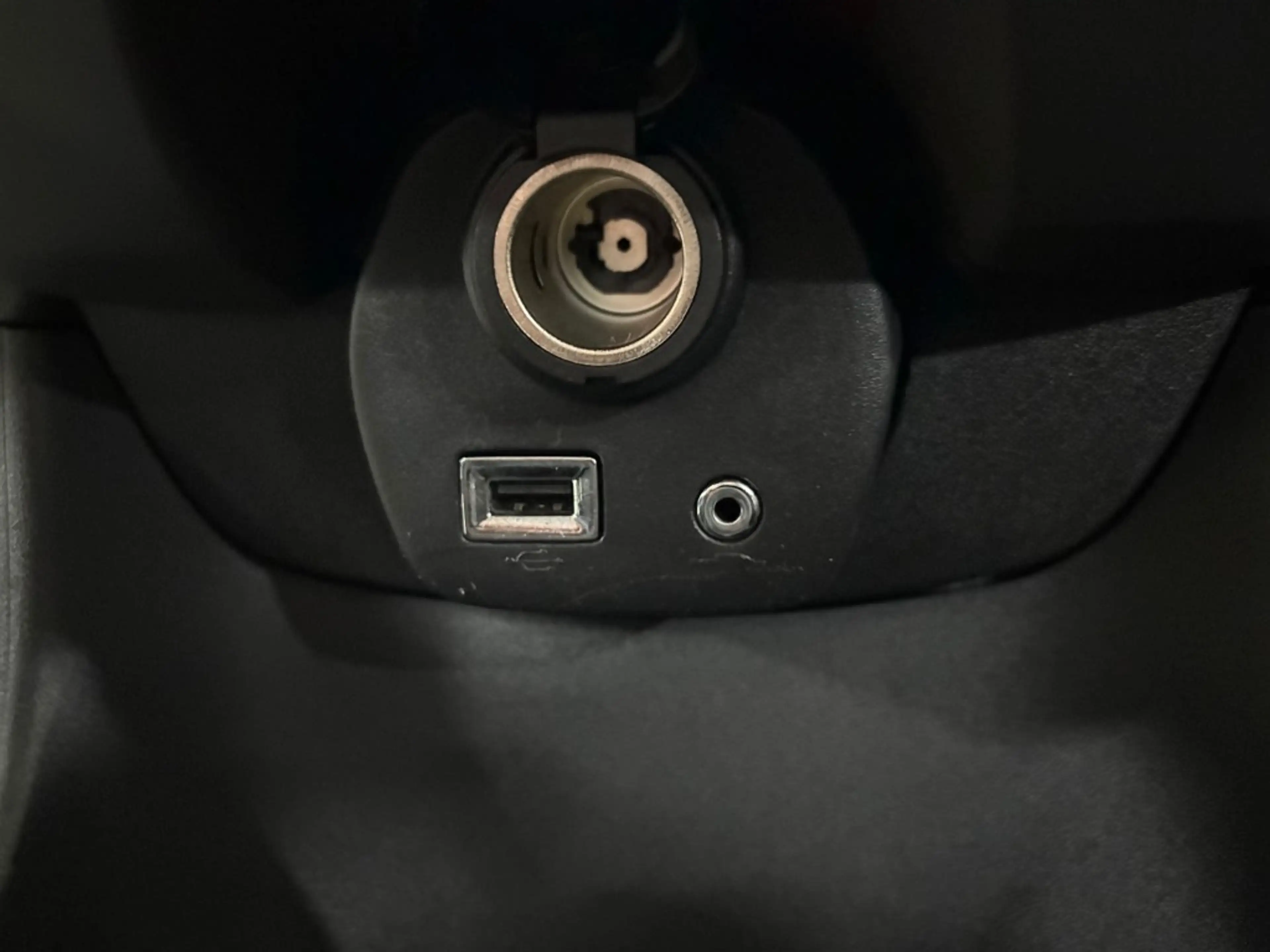 Peugeot 108 1.0 E-VTI STYLE / AIRCO / BLUETOOTH / DAB RADIO / — photo 11